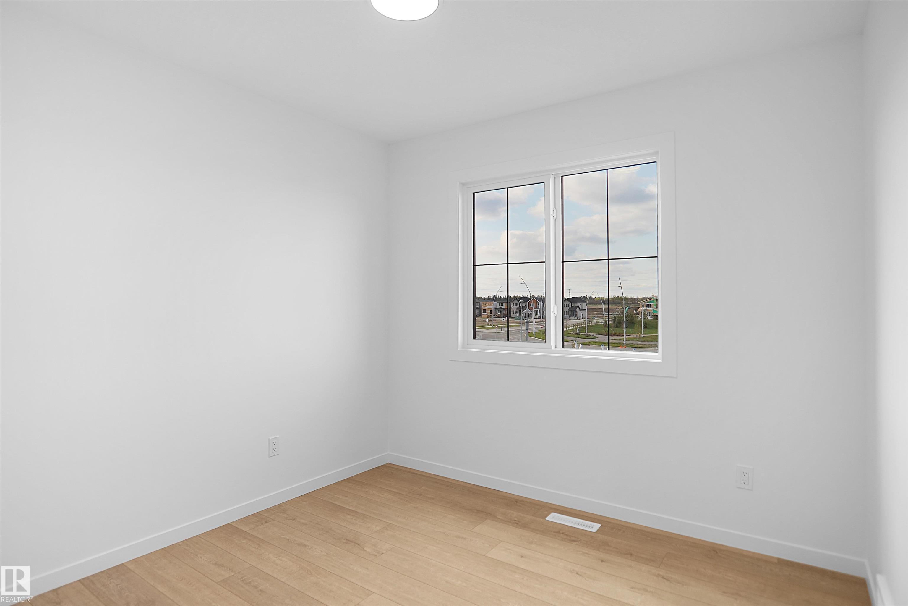 https://zimg.paragon.ice.com/ParagonImages/Property/PM/RAE/225398939/21/0/0/9b12d185ec1ba6bcfa3076fbf9b75d93/1/ee4d66737a10b947eca79c19557a8f6b/225398939-6ddeaaae-6c72-4e88-bfa1-44ff06e86749.JPG