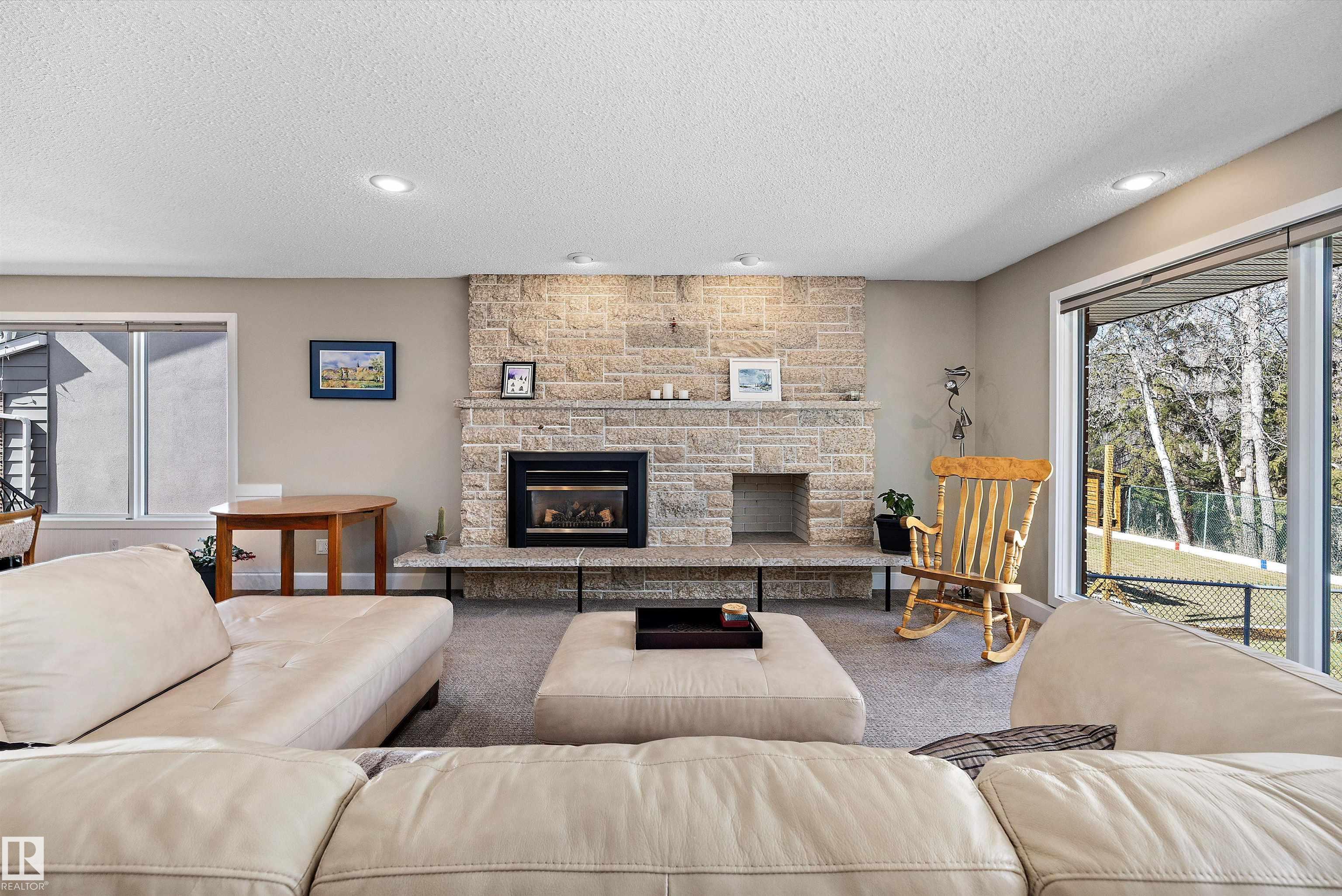 Photo 18 at 227 Westridge Road NW, Westridge, Edmonton