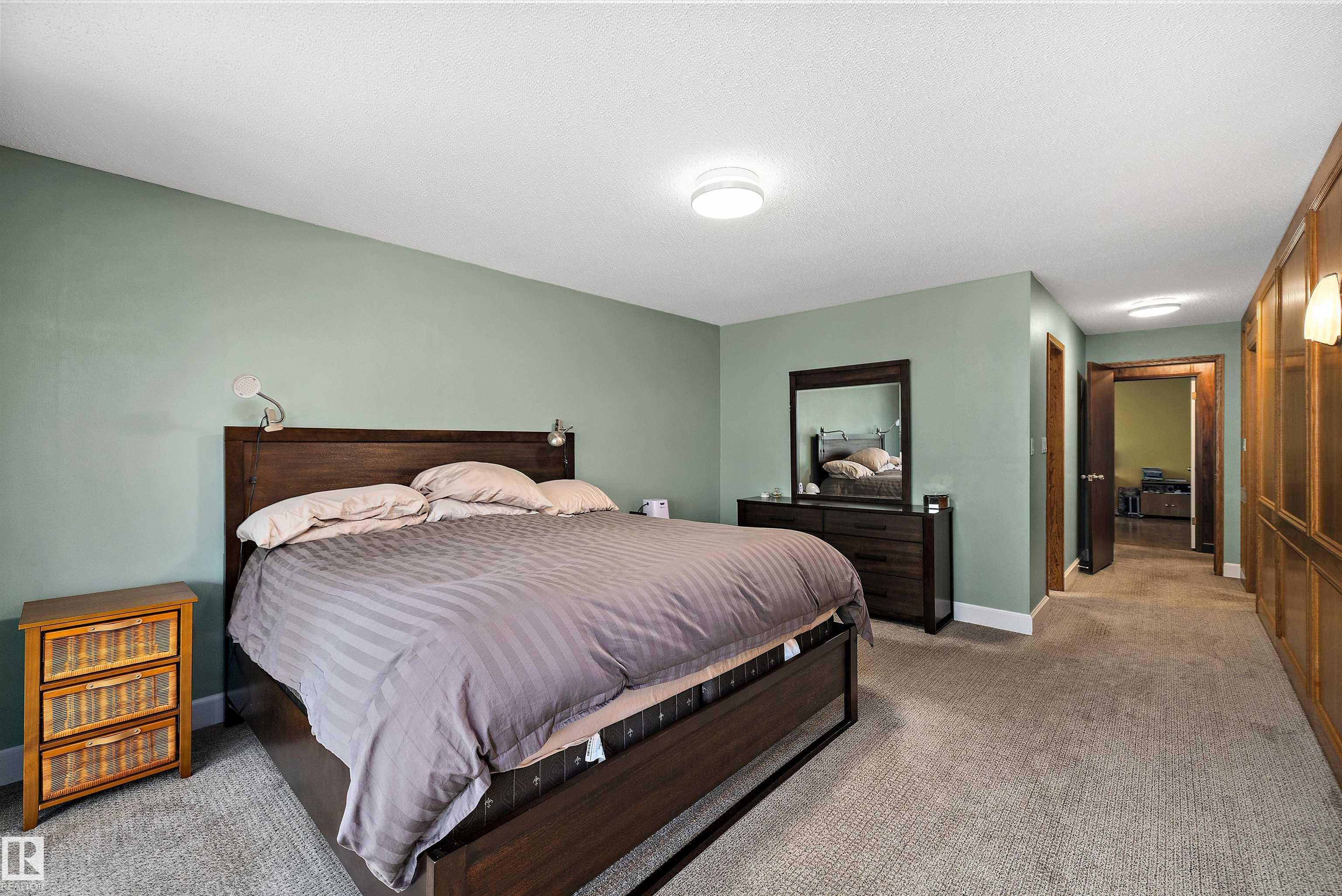 Photo 28 at 227 Westridge Road NW, Westridge, Edmonton
