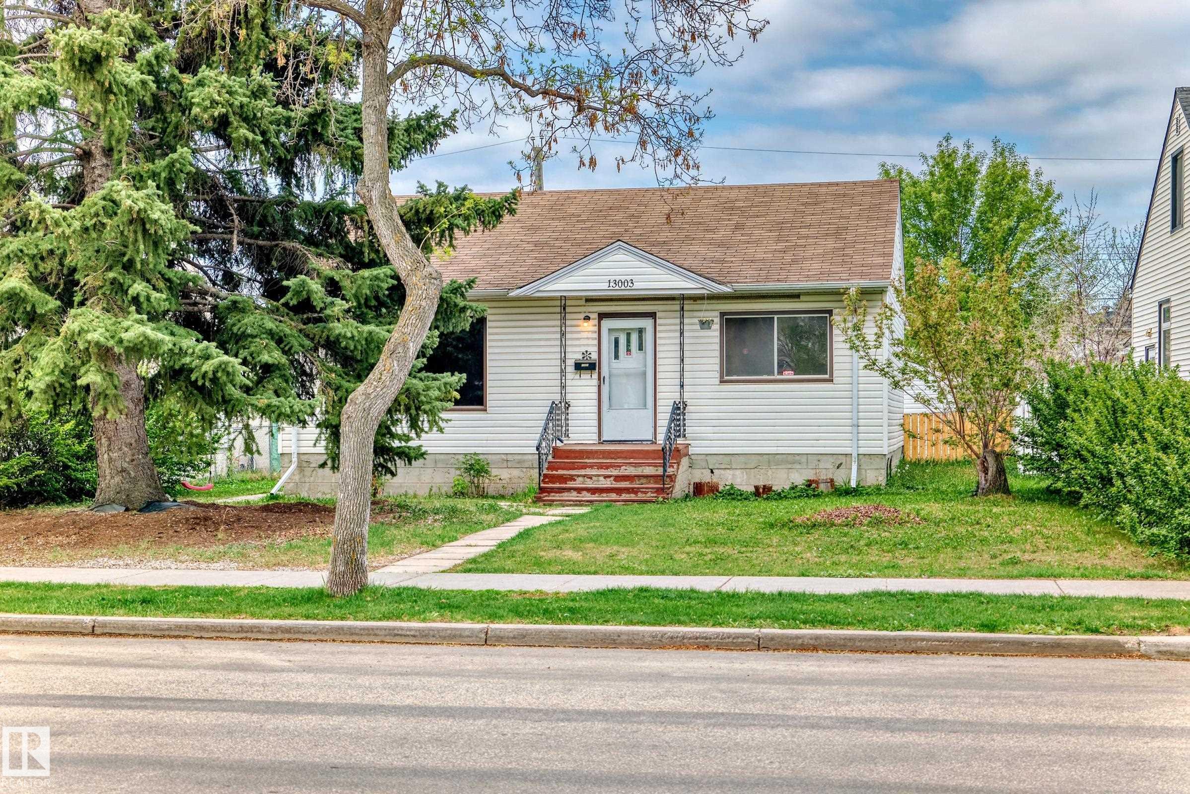 13003 Sherbrooke Avenue NW, Sherbrooke, Edmonton