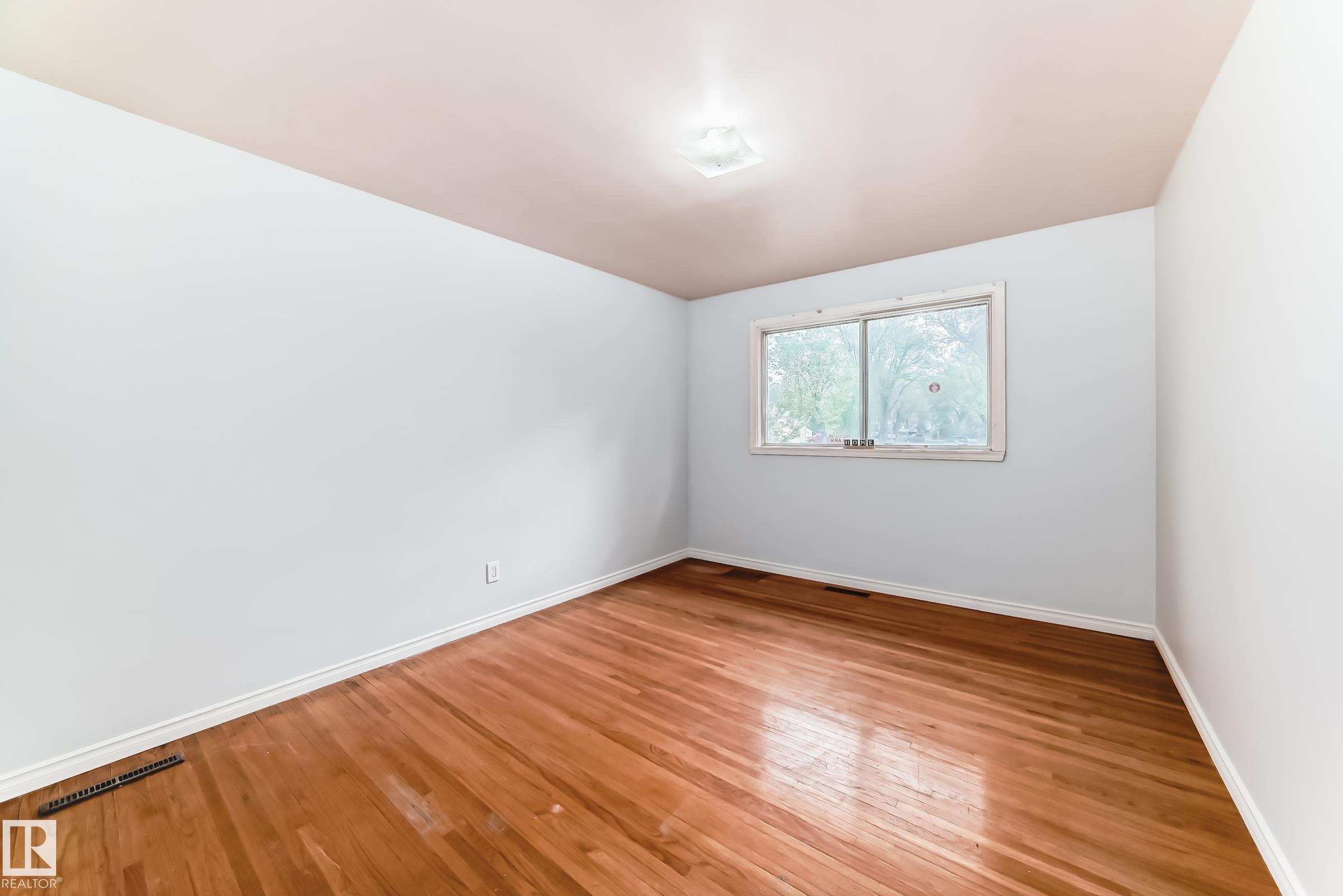 Photo 15 at 13003 Sherbrooke Avenue NW, Sherbrooke, Edmonton