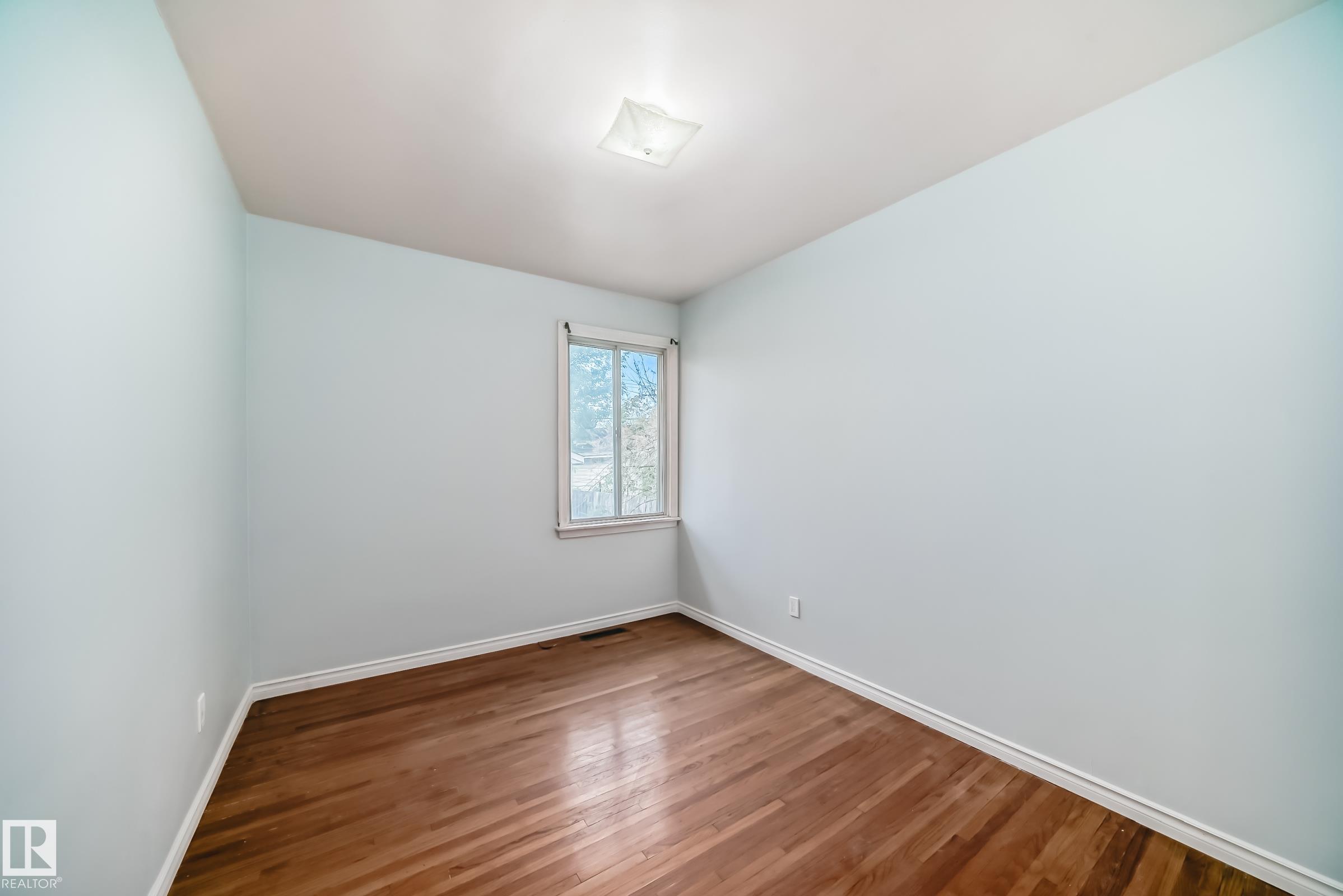Photo 20 at 13003 Sherbrooke Avenue NW, Sherbrooke, Edmonton