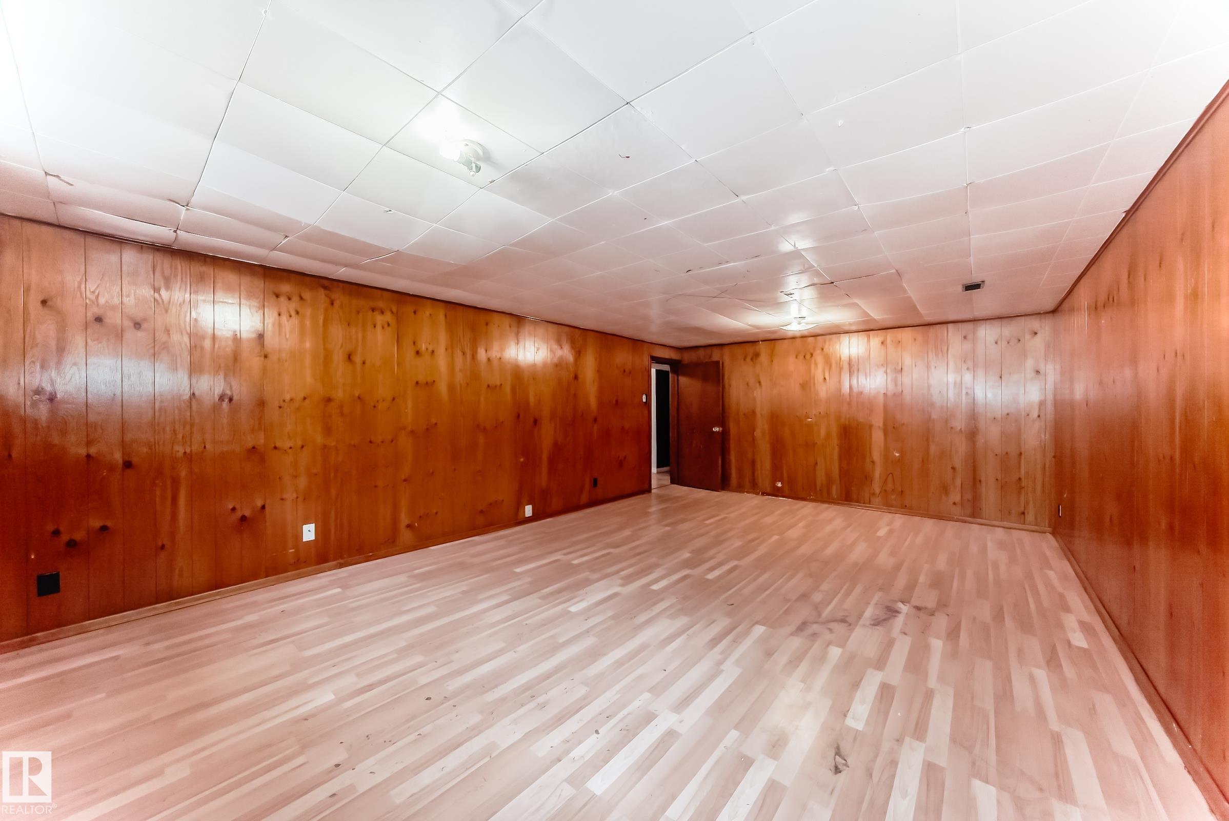 Photo 31 at 13003 Sherbrooke Avenue NW, Sherbrooke, Edmonton