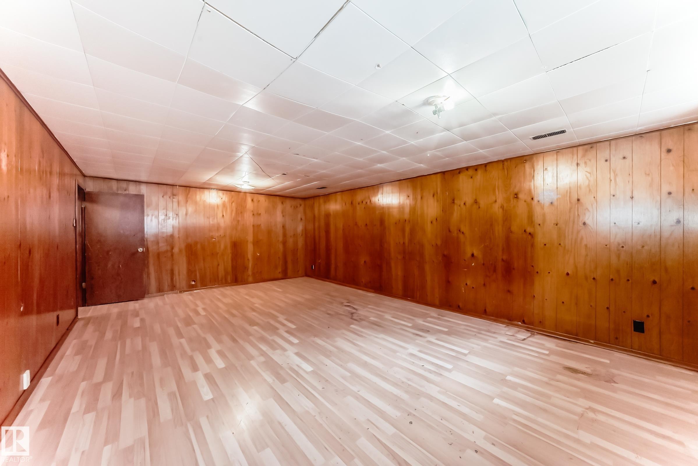Photo 32 at 13003 Sherbrooke Avenue NW, Sherbrooke, Edmonton