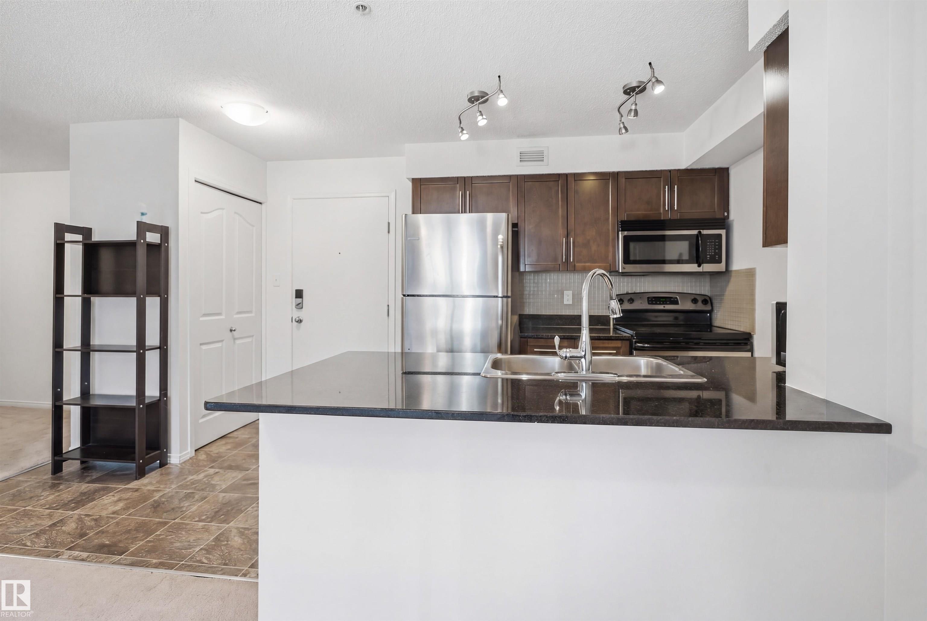 205 - 11812 22 Avenue SW, Rutherford, Edmonton