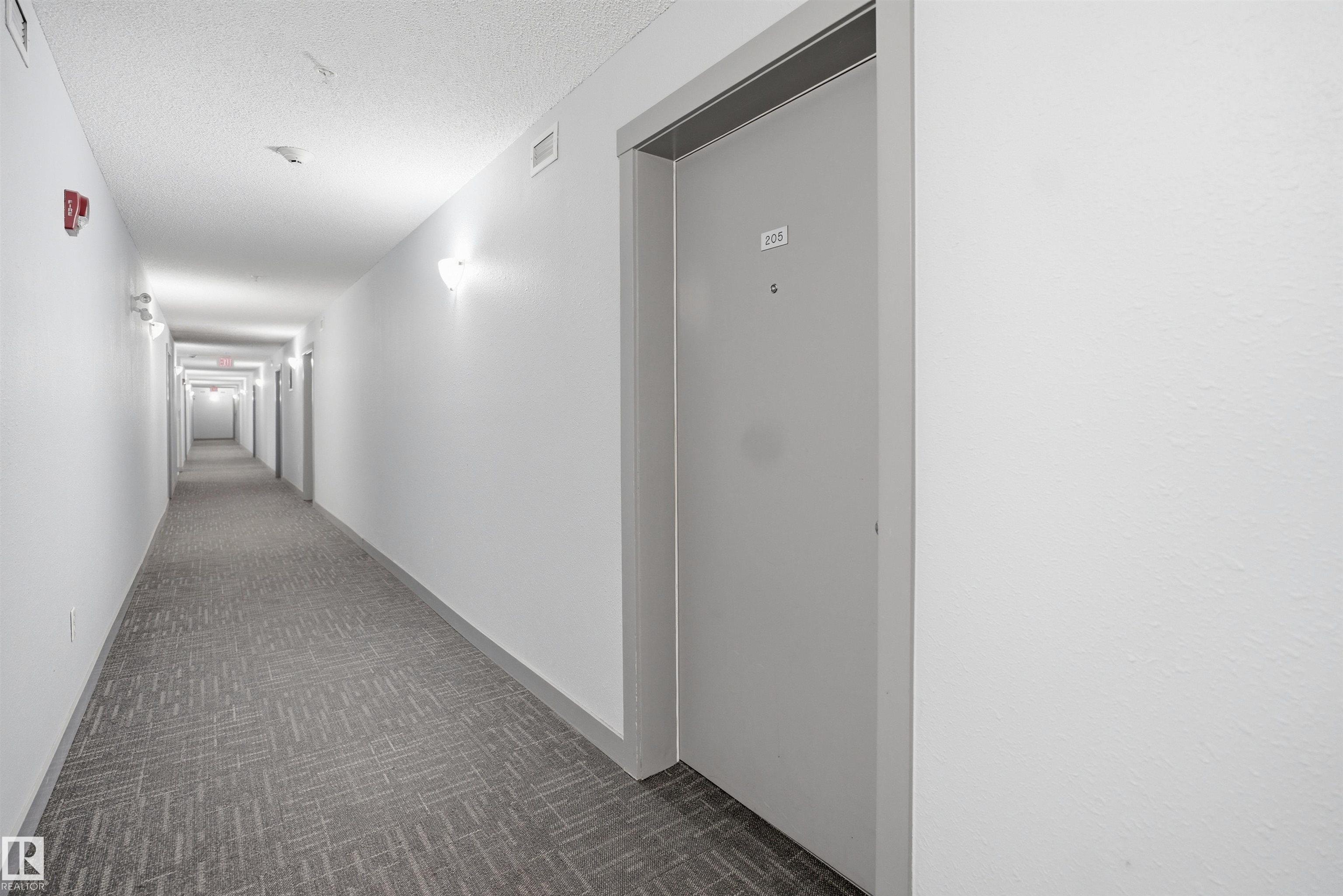 https://zimg.paragon.ice.com/ParagonImages/Property/PM/RAE/225398953/31/0/0/ba53327a5819d0f2a7abfbbfb5cc3d74/1/36c015627cae61d7b671c74316b202fc/225398953-58b9663d-974b-4aee-ac95-edd628144da9.JPG