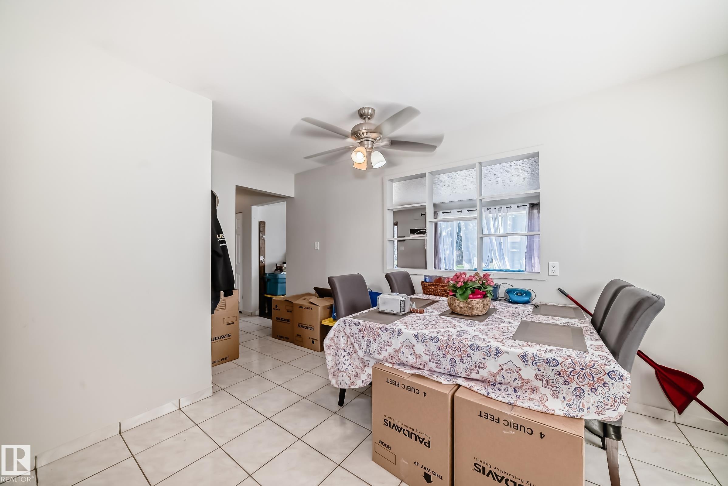 Photo 13 at 13524 123a Street NW, Kensington, Edmonton