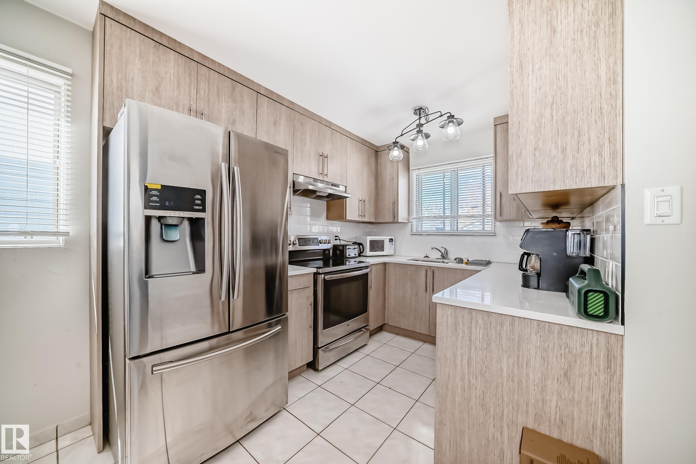 Photo 8 at 13524 123a Street NW, Kensington, Edmonton