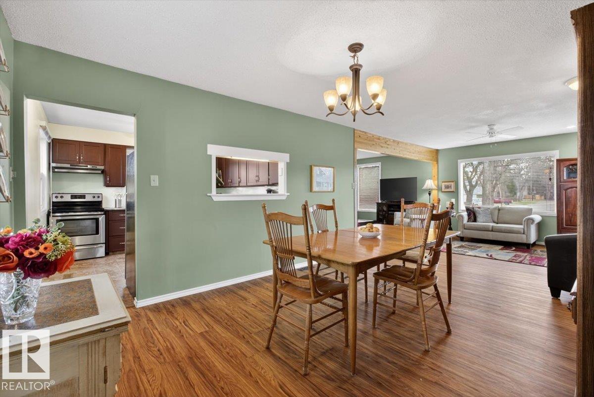 https://zimg.paragon.ice.com/ParagonImages/Property/PM/RAE/225398957/11/0/0/e4efe20ef90abea82a3b494ef2497246/1/6829aaca3135cd4df97fd7f8dffb49e0/225398957-7635bf44-f04d-43f9-bad9-2b22f54782ee.JPG