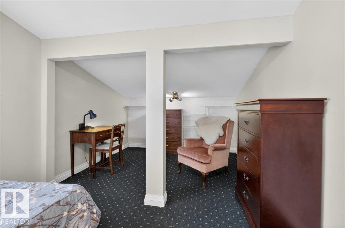 https://zimg.paragon.ice.com/ParagonImages/Property/PM/RAE/225398957/24/0/0/b5b6990b3d1ad59e6525cd7ccc4b17b0/1/6829aaca3135cd4df97fd7f8dffb49e0/225398957-afb28bf1-f59f-4466-943c-3ebdd7c96725.JPG