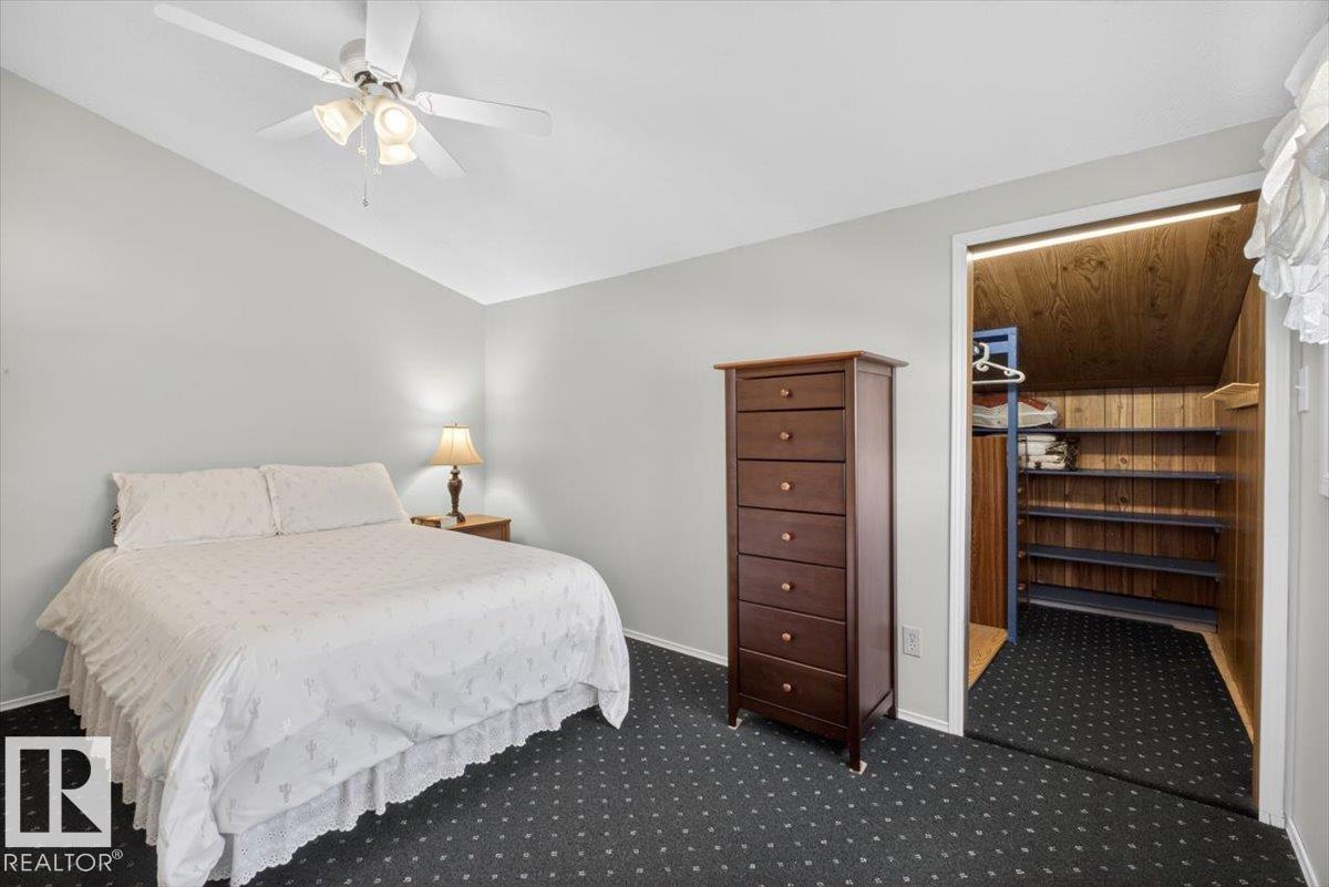 https://zimg.paragon.ice.com/ParagonImages/Property/PM/RAE/225398957/25/0/0/a24589ddb52da9a7e2bc925565cb1ab6/1/6829aaca3135cd4df97fd7f8dffb49e0/225398957-702b9fa1-9a9e-4f41-93d4-ba573fe2379a.JPG