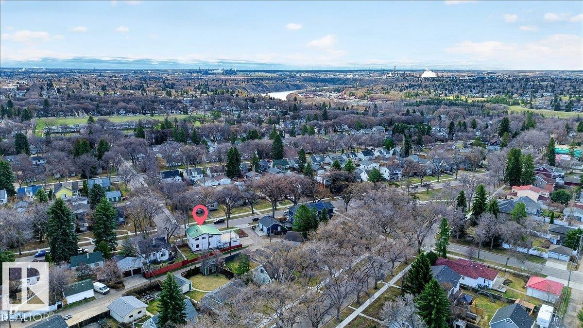 https://zimg.paragon.ice.com/ParagonImages/Property/PM/RAE/225398957/52/0/0/2be9ff3afc4182c226e951836b34810a/1/6829aaca3135cd4df97fd7f8dffb49e0/225398957-5b608c56-0005-43d1-b6ed-3da90283ab36.JPG