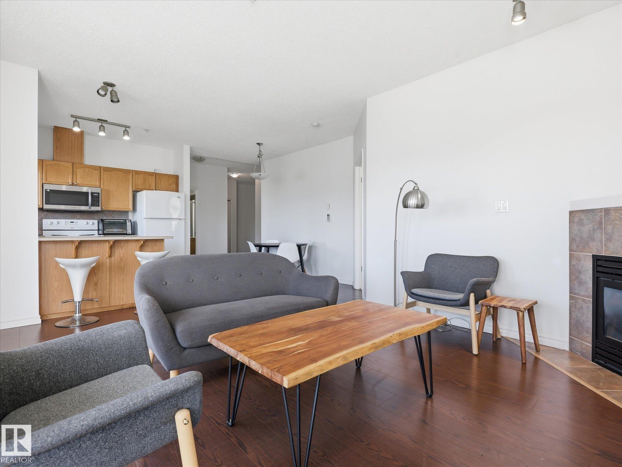 https://zimg.paragon.ice.com/ParagonImages/Property/PM/RAE/225398962/11/0/0/d284992338f5d6f47af0e79c16b0550d/1/26975b3ebeb2e9eb8e845bac7b80d187/225398962-9a914ba4-c443-4f5b-ac2f-8d272d833a32.JPG
