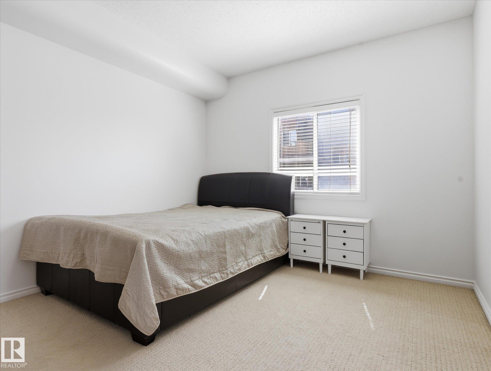 https://zimg.paragon.ice.com/ParagonImages/Property/PM/RAE/225398962/17/0/0/8597a8ee0db1e0b7419a6dc2ba0d2b68/1/26975b3ebeb2e9eb8e845bac7b80d187/225398962-50159d33-108f-4888-8b63-bf87756e4ae8.JPG