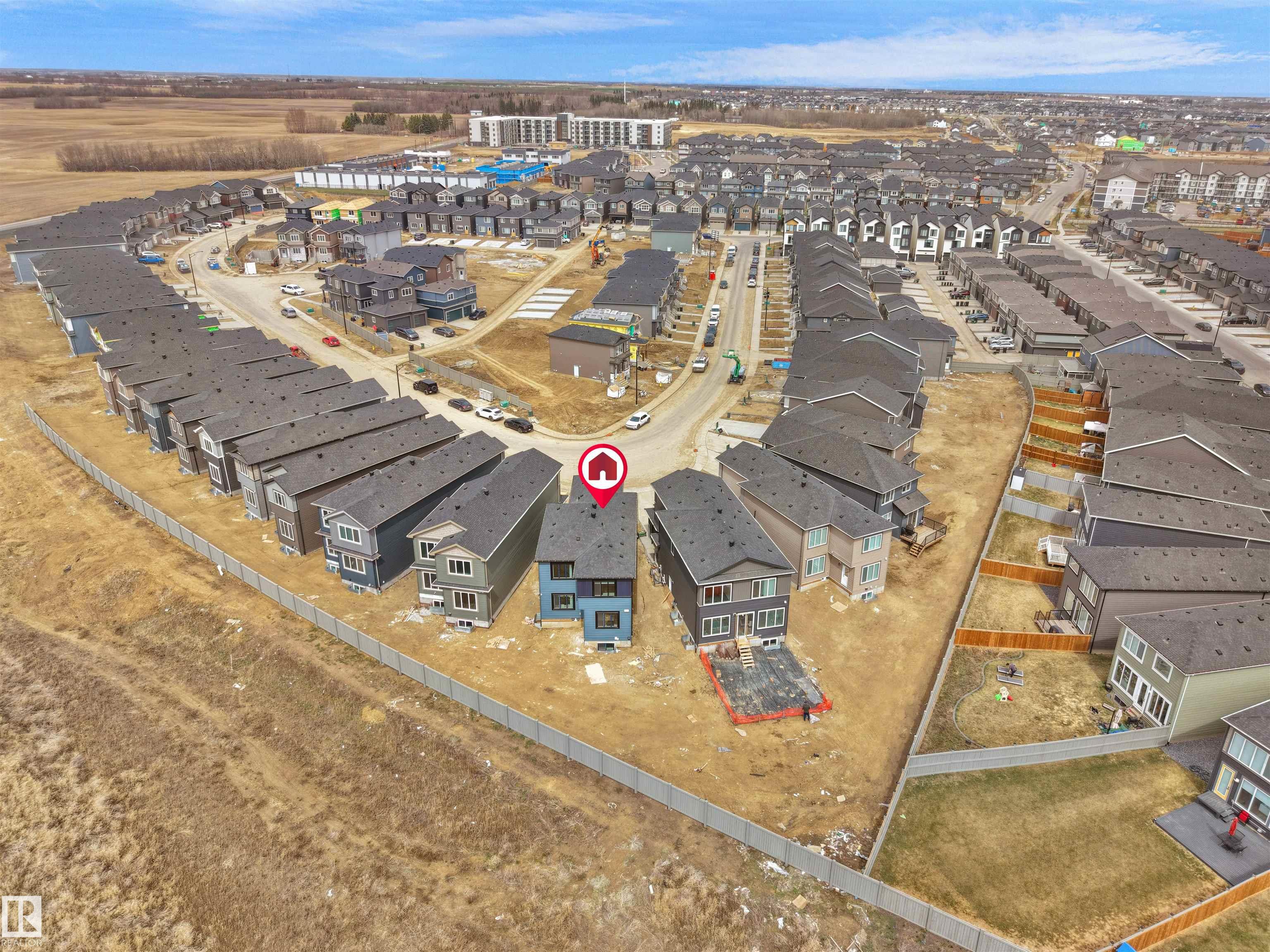 https://zimg.paragon.ice.com/ParagonImages/Property/PM/RAE/225398963/70/0/0/41b25e393668a0997a5cbafd39810c7e/1/c7f023362c64b59ba2a5b0cf1b9c69dd/225398963-1e55ae75-9a40-4059-a585-1937b7630fad.JPG
