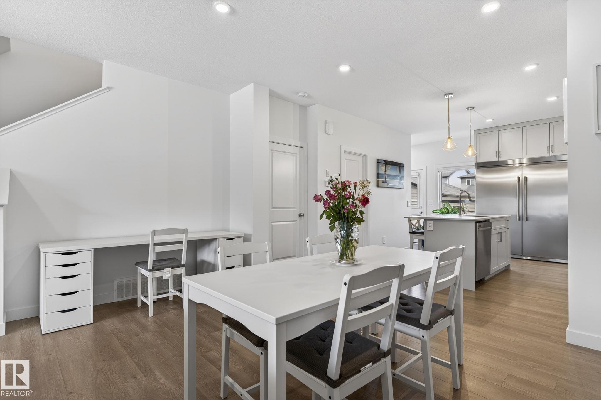 https://zimg.paragon.ice.com/ParagonImages/Property/PM/RAE/225398974/11/0/0/df2a832b81770d95bac4845a5da80ce2/1/ace3a6e0d1c08b55c67143f52c76482f/225398974-9acc180b-635b-4bfe-8278-924d5b3081f4.JPG