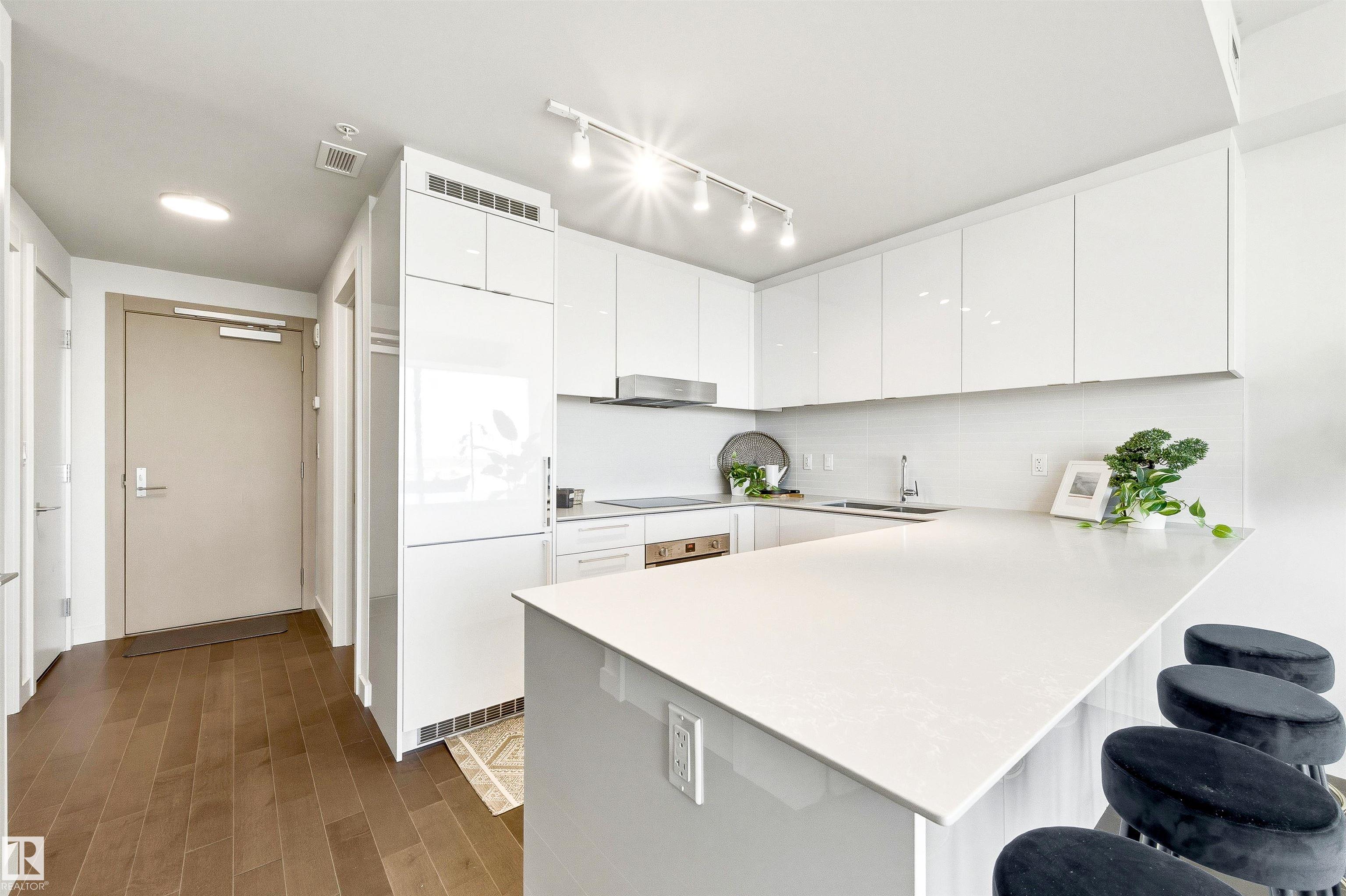 Picture for CIR Realty