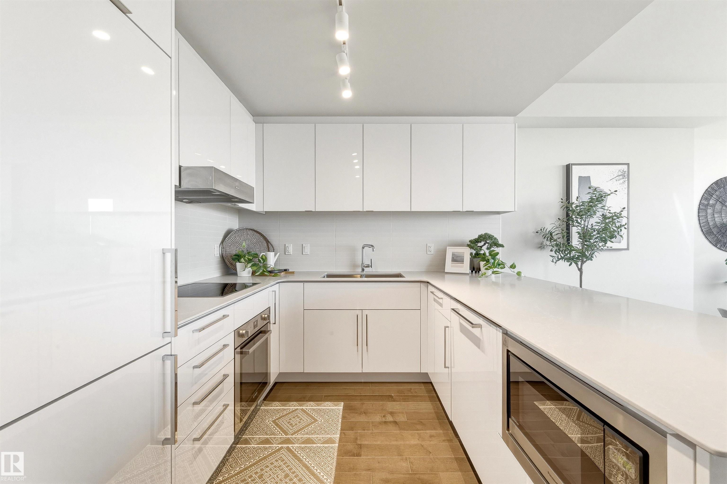 Picture for CIR Realty