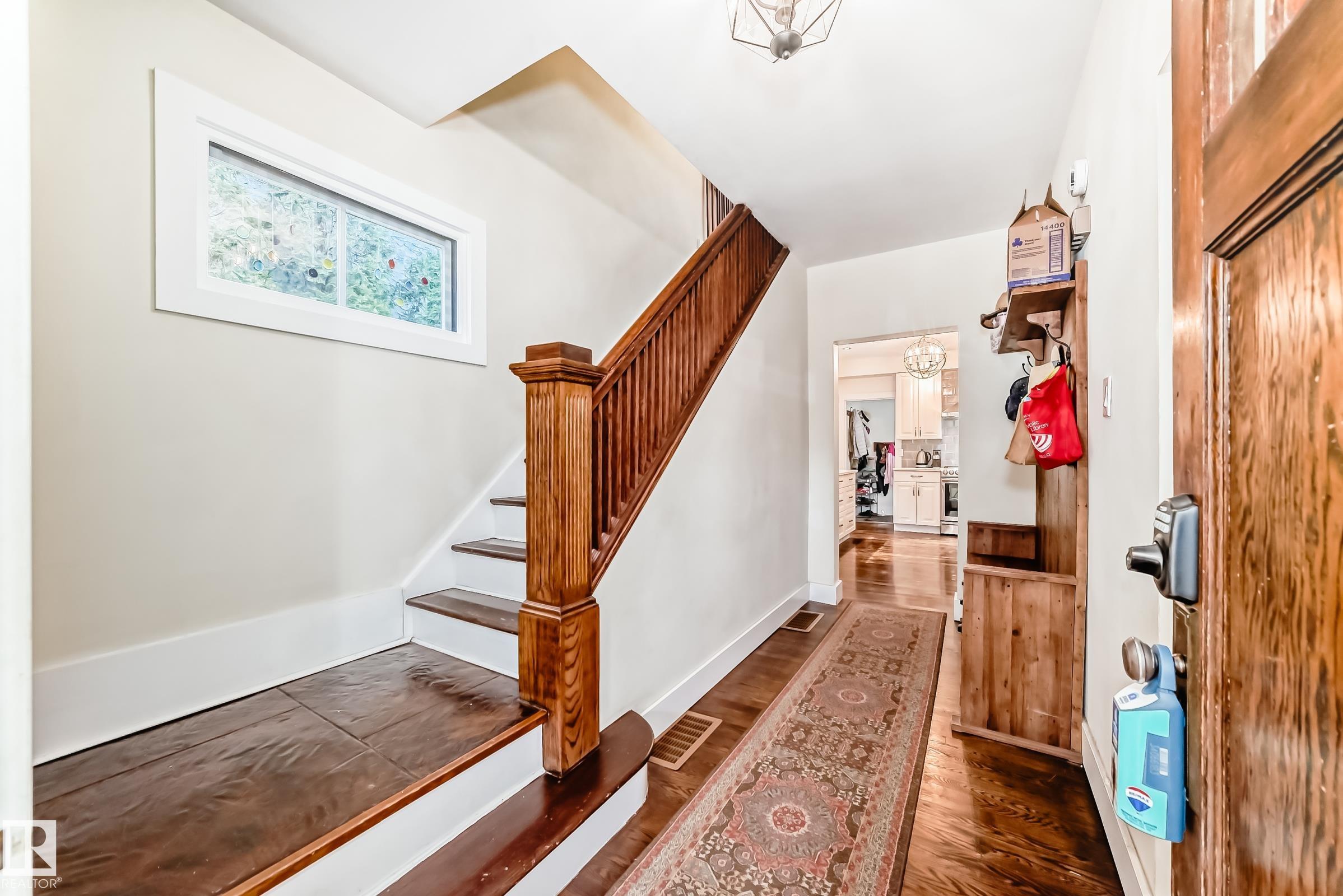 https://zimg.paragon.ice.com/ParagonImages/Property/PM/RAE/225398990/20/0/0/f46dbdd4d3cd8739ef04f7b417d50993/1/9f60fb73f4cc4db5bb422d87d43035e9/225398990-3729d4e4-09e2-436b-9141-6a71649d7ee2.JPG