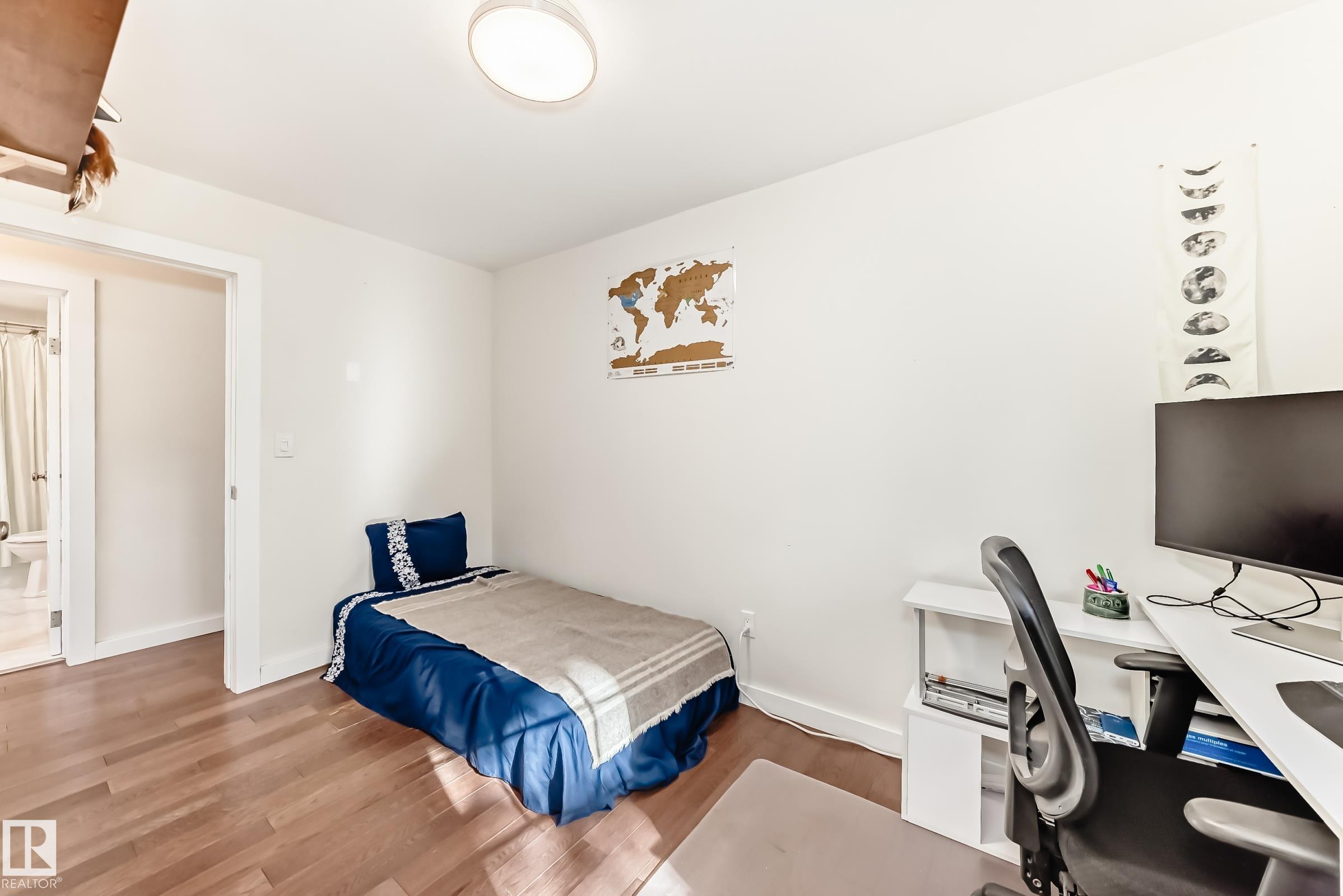 https://zimg.paragon.ice.com/ParagonImages/Property/PM/RAE/225398990/24/0/0/ad5a14bbf6724ce21489fa5a5375b09f/1/9f60fb73f4cc4db5bb422d87d43035e9/225398990-1b8888ce-7086-42a5-b3b9-290f329f44f7.JPG