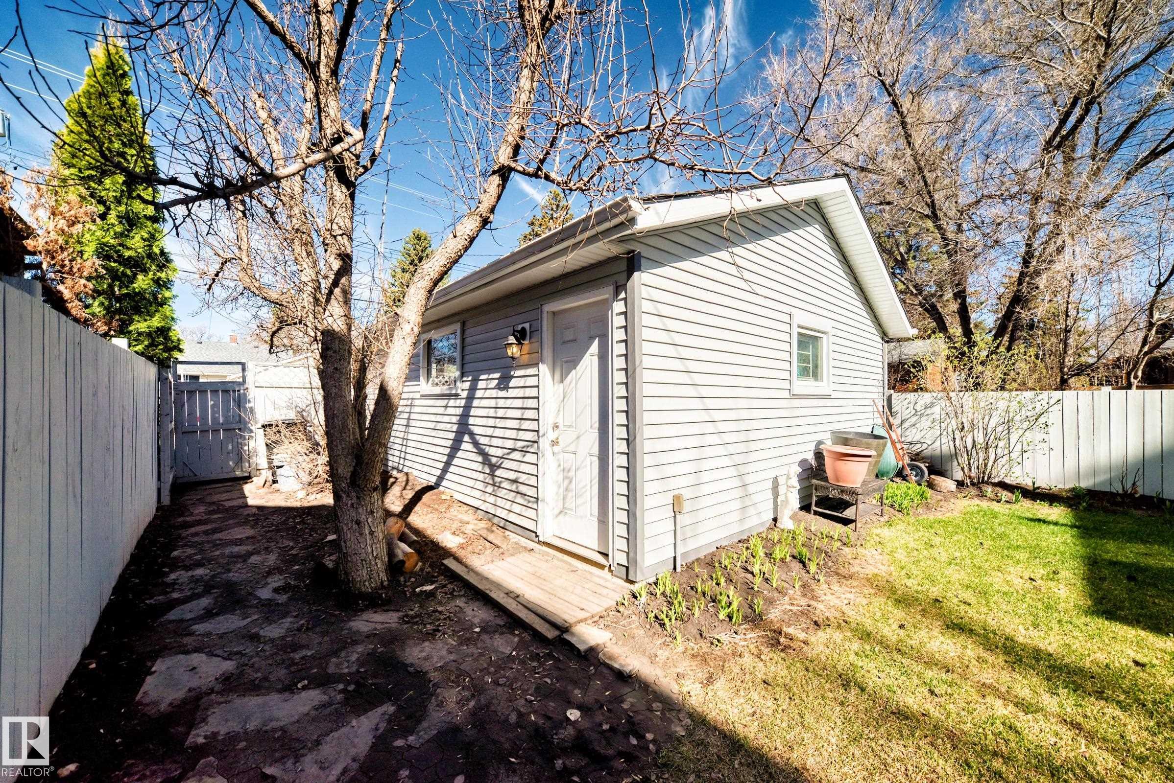 https://zimg.paragon.ice.com/ParagonImages/Property/PM/RAE/225398990/47/0/0/35cccfadaca179dd22095351a5ee190f/1/9f60fb73f4cc4db5bb422d87d43035e9/225398990-11d8dad5-f531-4d96-b45f-95f0a0a881be.JPG