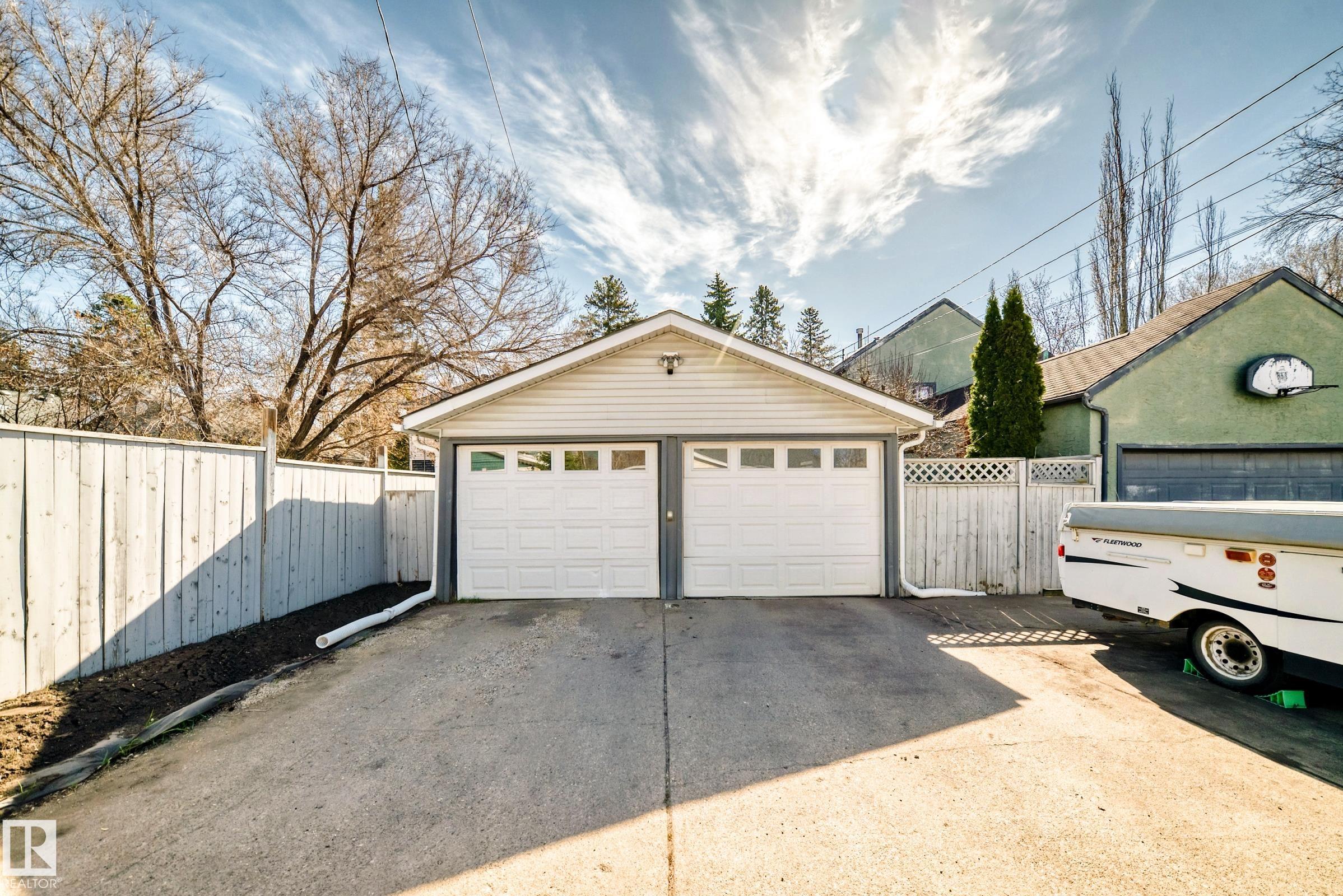 https://zimg.paragon.ice.com/ParagonImages/Property/PM/RAE/225398990/48/0/0/9245a258af95ce43d6b26fbd49645208/1/9f60fb73f4cc4db5bb422d87d43035e9/225398990-91756374-e266-4ab9-a826-368fb99df072.JPG