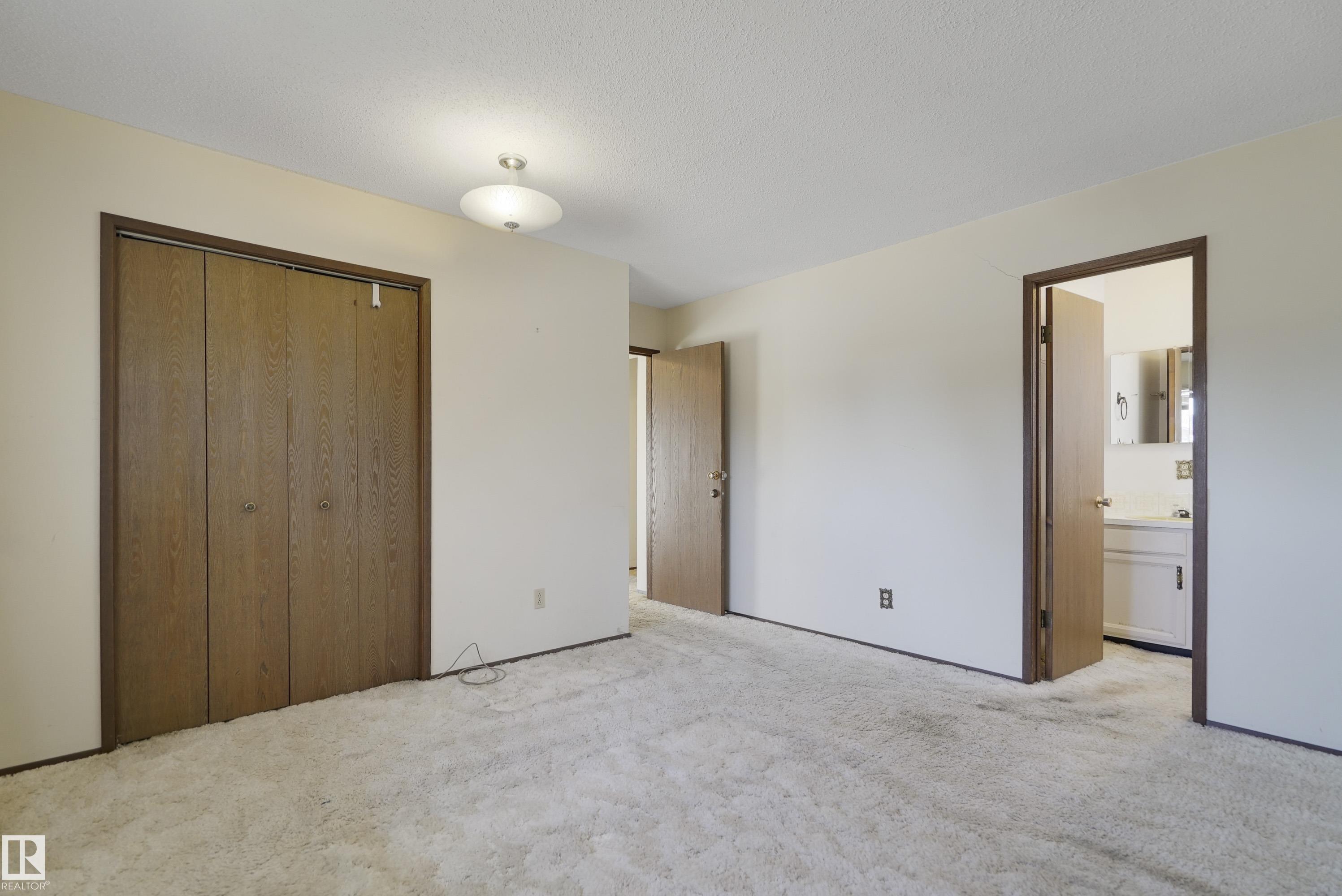 https://zimg.paragon.ice.com/ParagonImages/Property/PM/RAE/225398991/18/0/0/0560fde64e838a3915f355bcdc09db70/1/83127b6dd2ee28390d858d7d8f267c80/225398991-2b9c521c-c508-4eee-ae5d-c67a0fca79bb.JPG