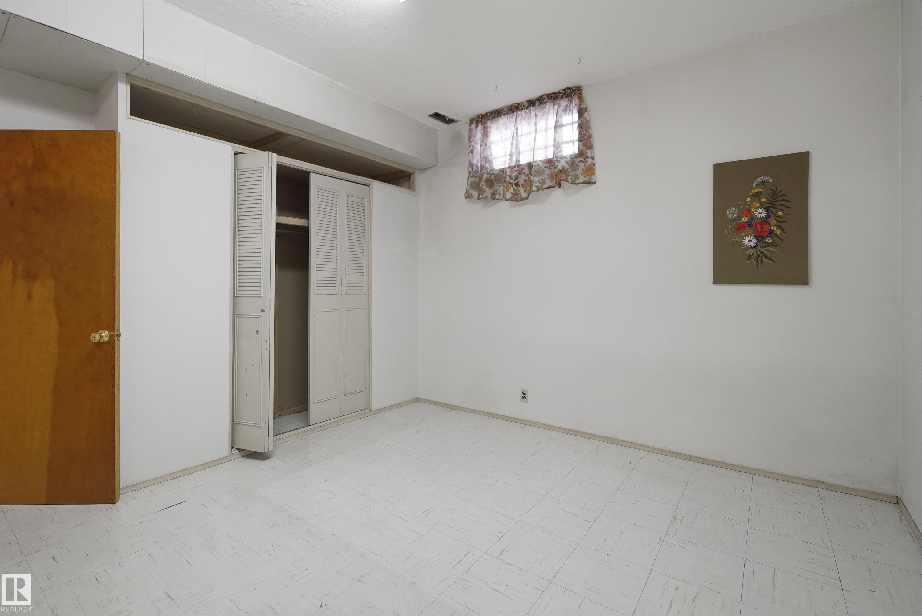 https://zimg.paragon.ice.com/ParagonImages/Property/PM/RAE/225398991/41/0/0/310c513af037d20f6d92a367cf369040/1/83127b6dd2ee28390d858d7d8f267c80/225398991-265b6a1e-95e3-45da-98db-e3a434bd5262.JPG
