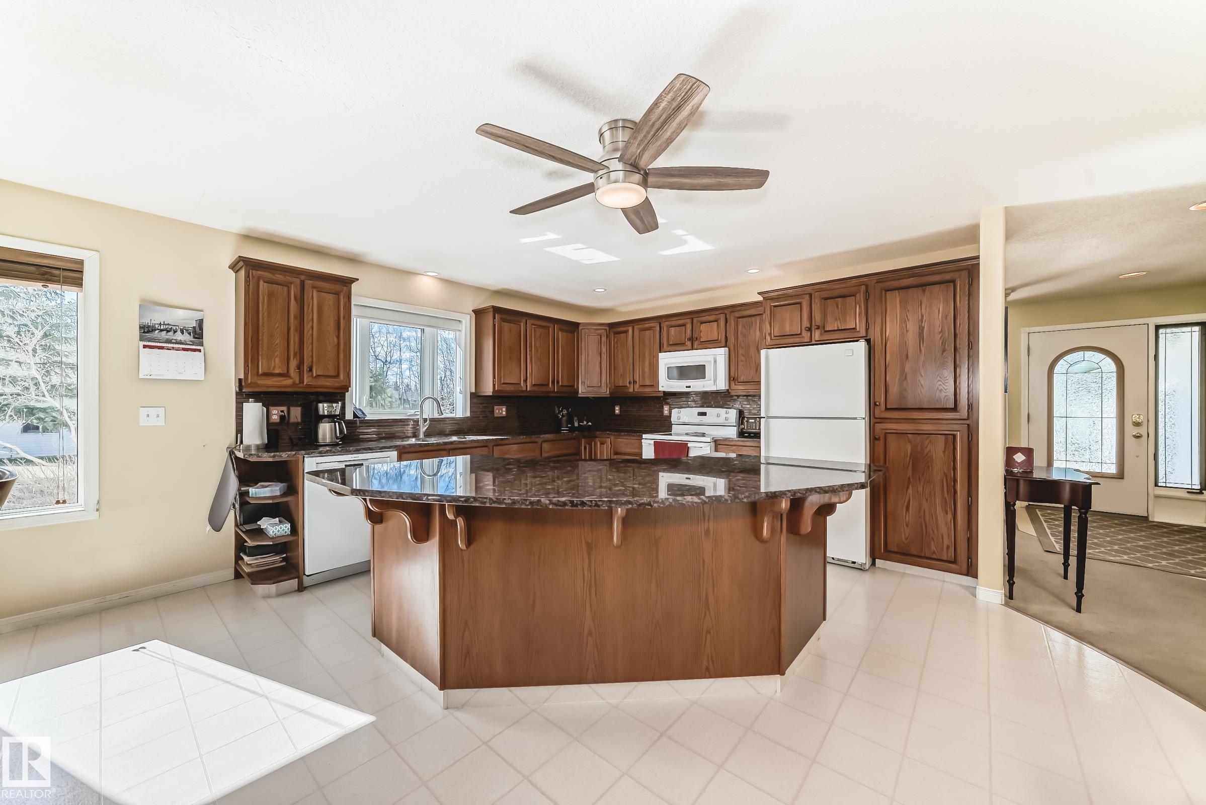 Photo 8 at 7 - 52245 Rge Road 225, Huntington Hills Estates, Rural Strathcona County
