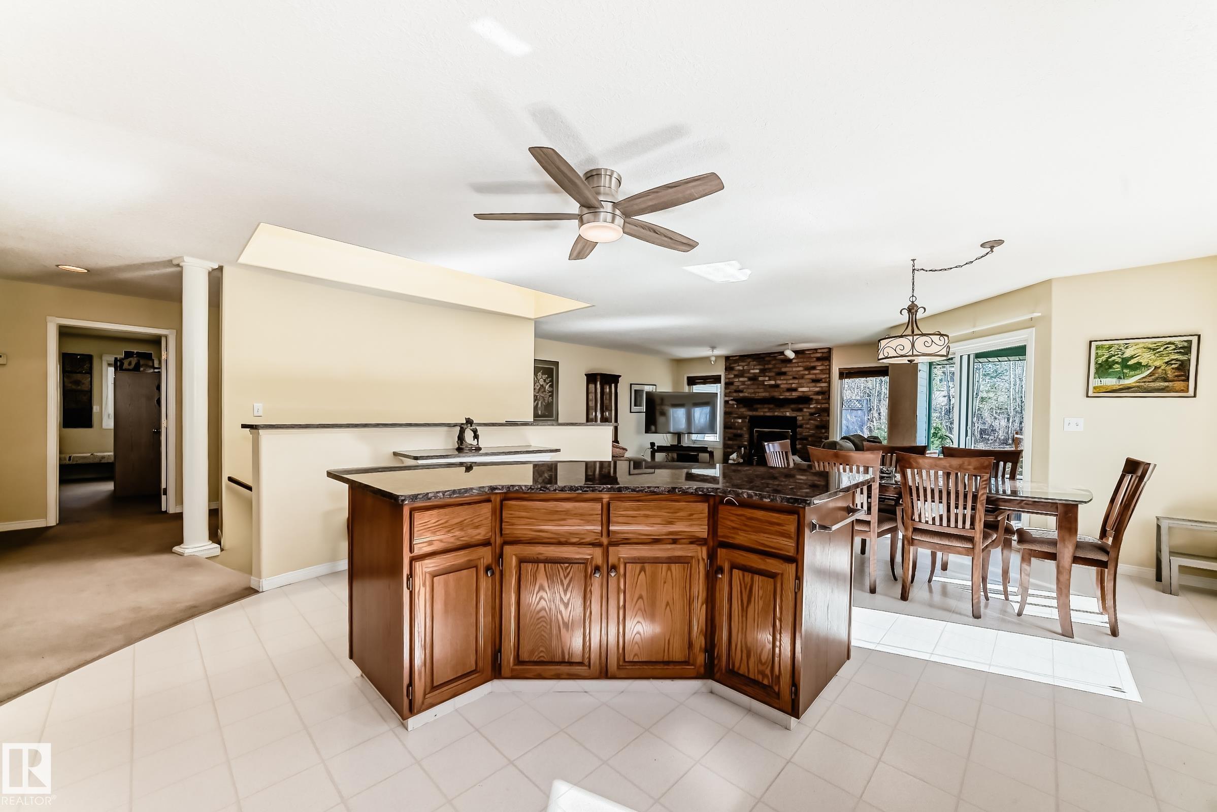 Photo 10 at 7 - 52245 Rge Road 225, Huntington Hills Estates, Rural Strathcona County