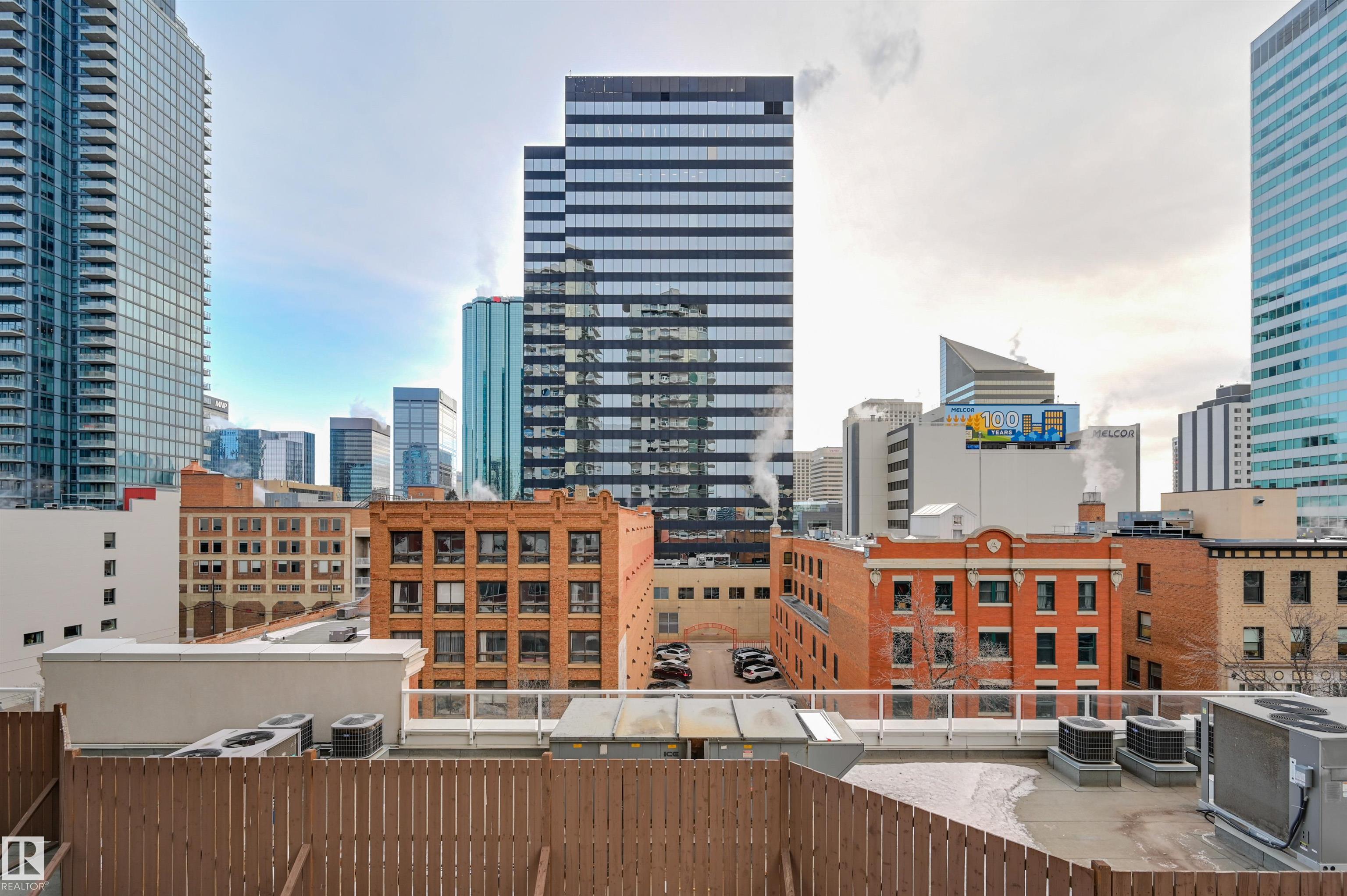 https://zimg.paragon.ice.com/ParagonImages/Property/PM/RAE/225399002/22/0/0/5a3b162941902ae960d2d8959d7dc104/1/c1deb7da2415a4f7349301f08b9a7e0f/225399002-4dd27f8d-7040-419c-8f6a-9c26203dc35f.JPG