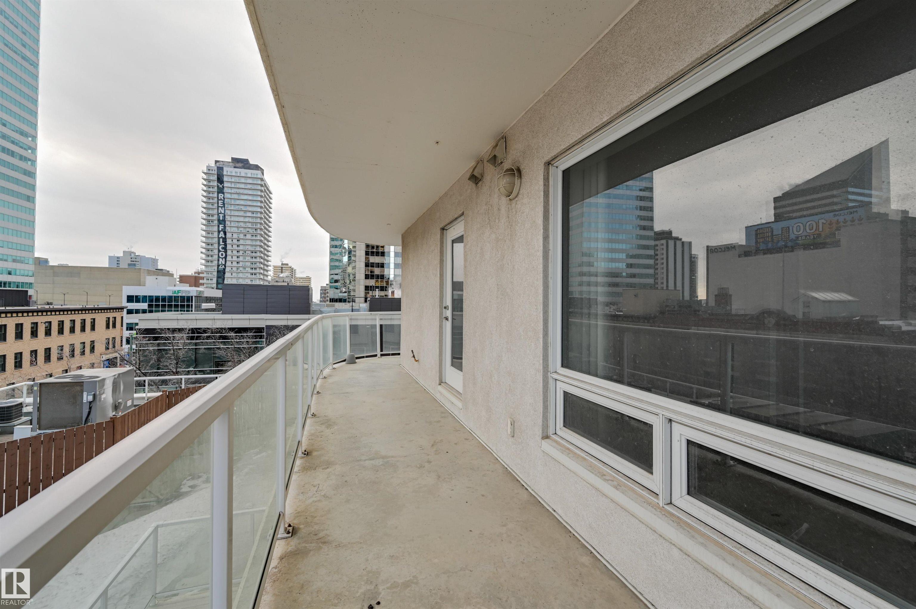https://zimg.paragon.ice.com/ParagonImages/Property/PM/RAE/225399002/24/0/0/7781d5fce9e42fd7258d066d40b9a375/1/c1deb7da2415a4f7349301f08b9a7e0f/225399002-a83bc33f-7419-4ffd-8a9c-318fa989f176.JPG