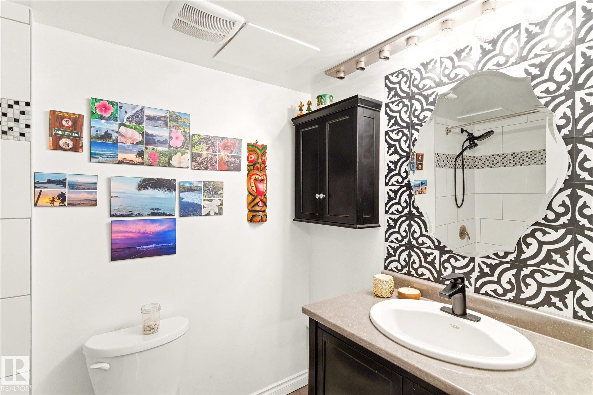 Photo 16 at 811 - 9918 101 Street NW, Downtown, Edmonton