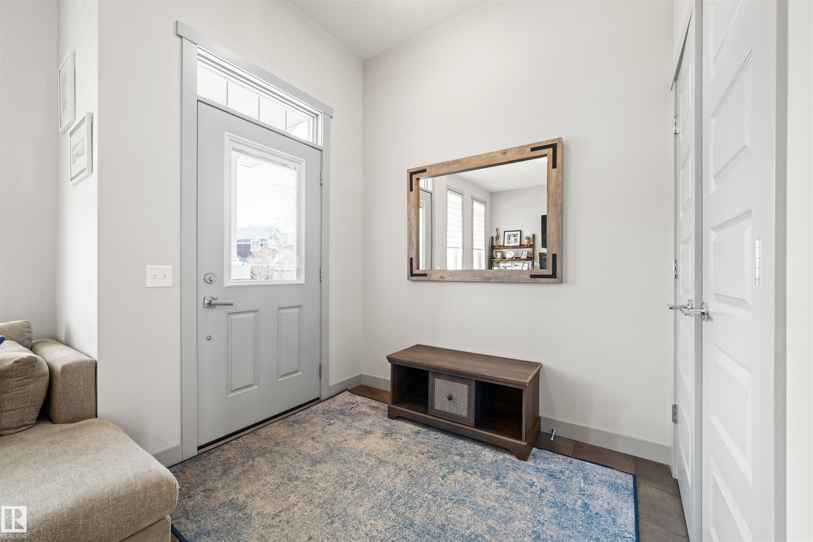 Picture for 16460 15 AV SW