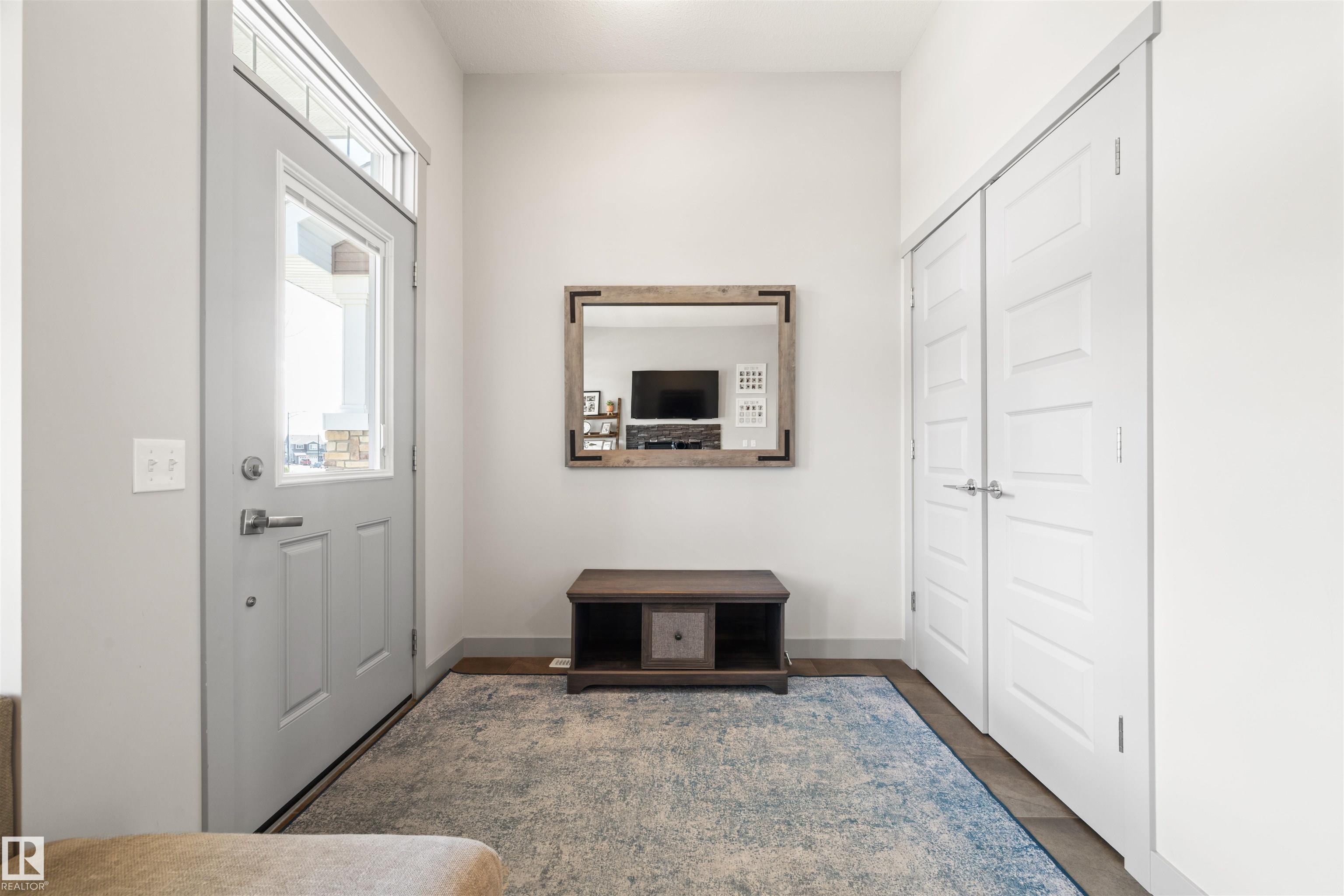 Picture for 16460 15 AV SW