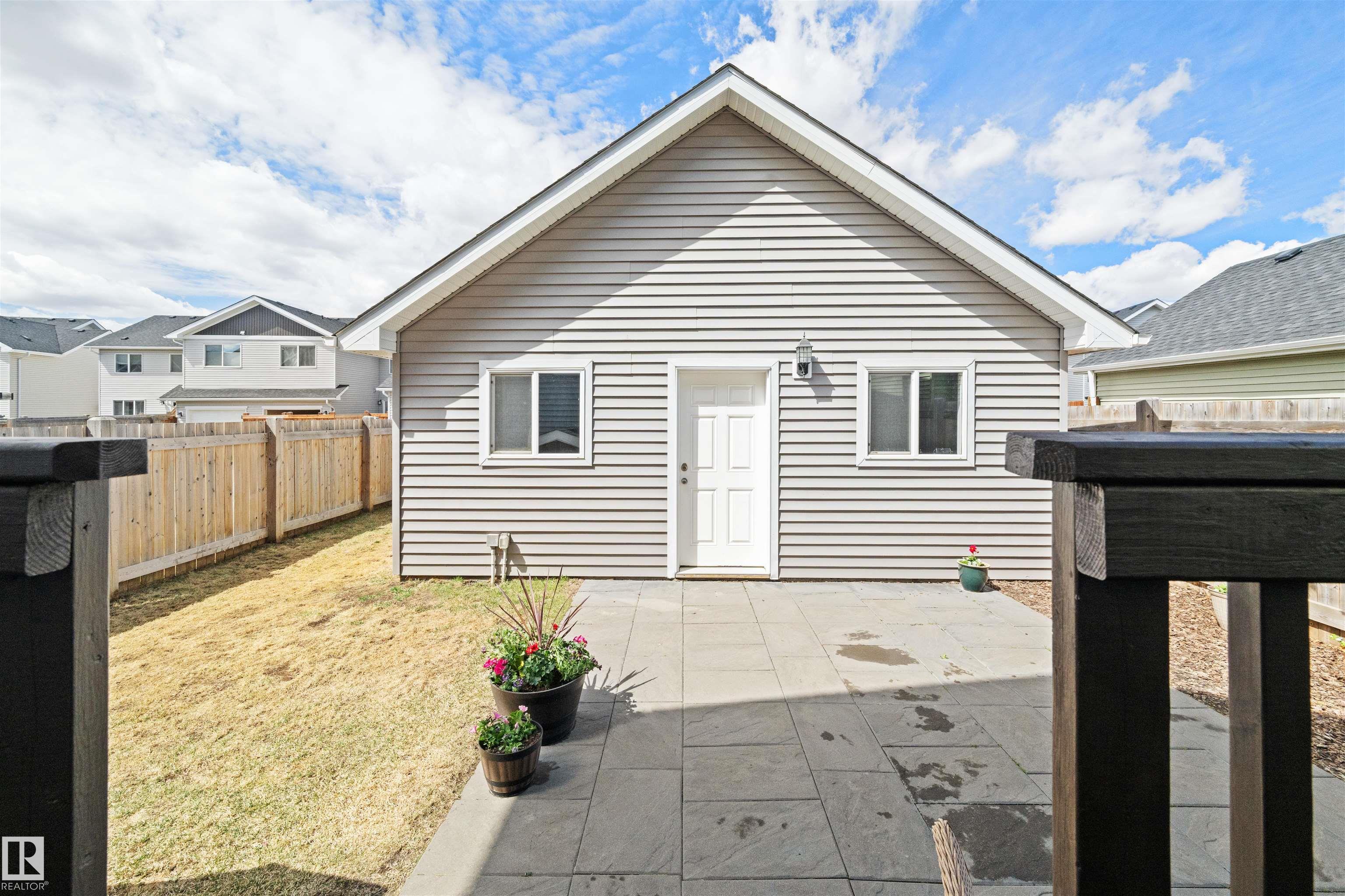 https://zimg.paragon.ice.com/ParagonImages/Property/PM/RAE/225399012/32/0/0/abefb675bd96dcd1e0dd9aabebf2654a/1/eb0244e05a62a9655f4f6909377ac693/225399012-ee2509f5-a6c8-4a3d-9c60-2eaa13d4399f.JPG