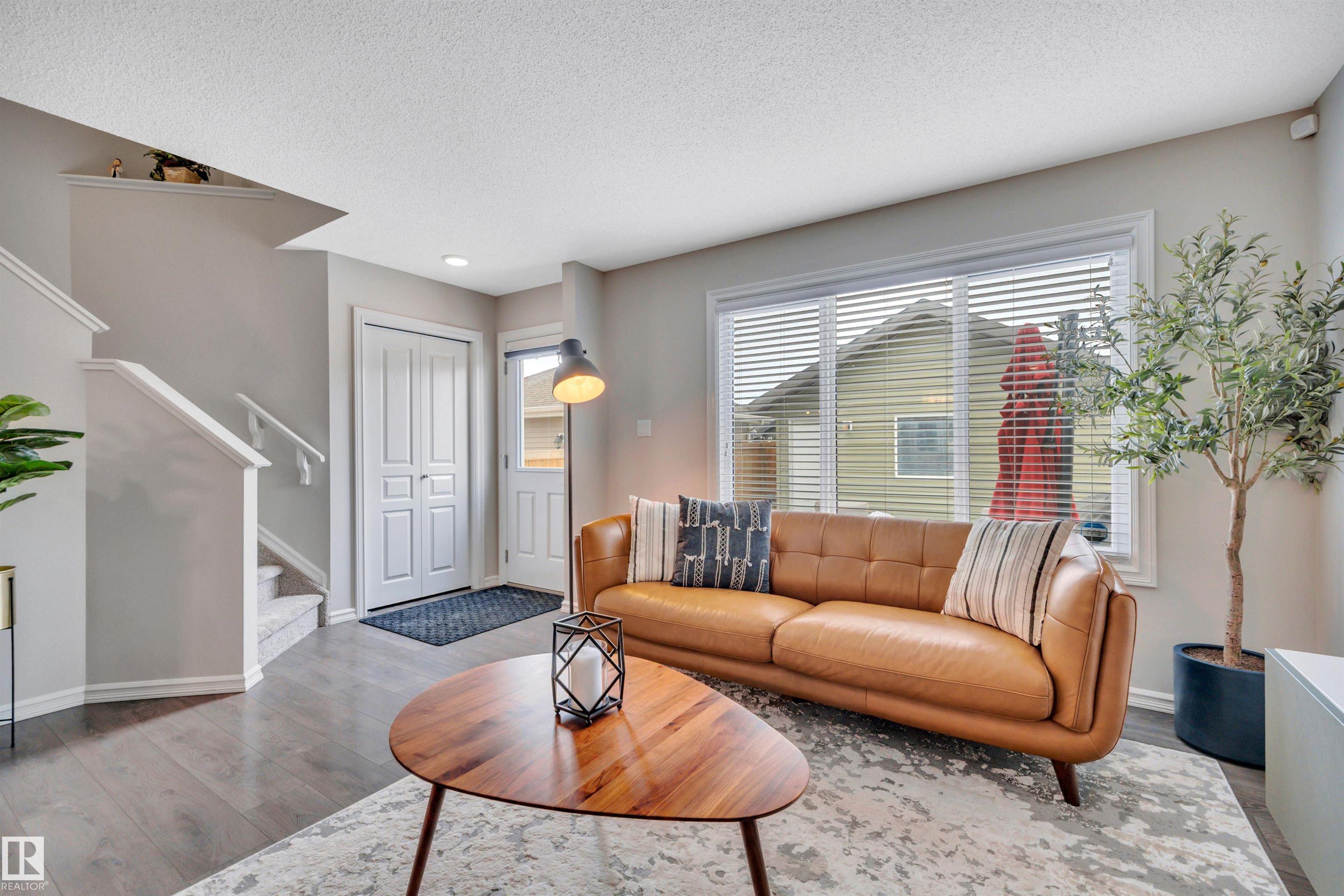 https://zimg.paragon.ice.com/ParagonImages/Property/PM/RAE/225399017/11/0/0/0f62db614d5026282bac8a7445fa60af/1/7c4d8a857325213461529ecfe6a2a51f/225399017-90528FC6-2195-4DAB-94B7-61A9E286B338.JPG
