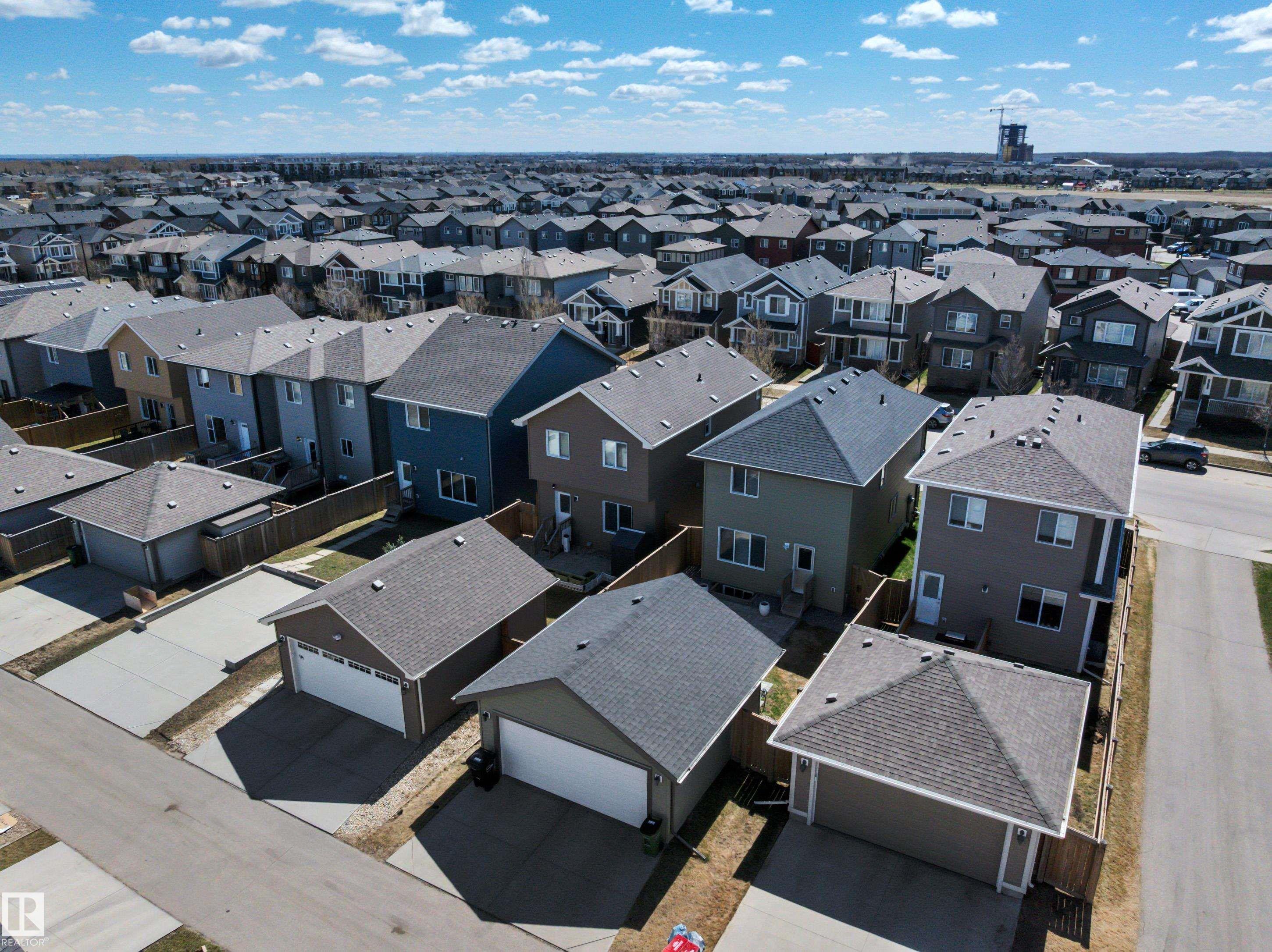 https://zimg.paragon.ice.com/ParagonImages/Property/PM/RAE/225399017/53/0/0/a909965c80704d8425252a24019a5fc4/1/7c4d8a857325213461529ecfe6a2a51f/225399017-e543de63-be0c-45c4-96e7-598044c02a59.JPG