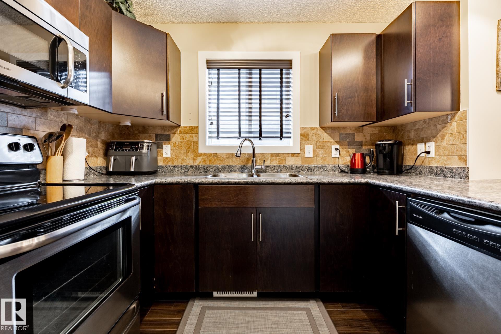 Photo 18 at 40 - 12004 22 Avenue SW, Rutherford, Edmonton