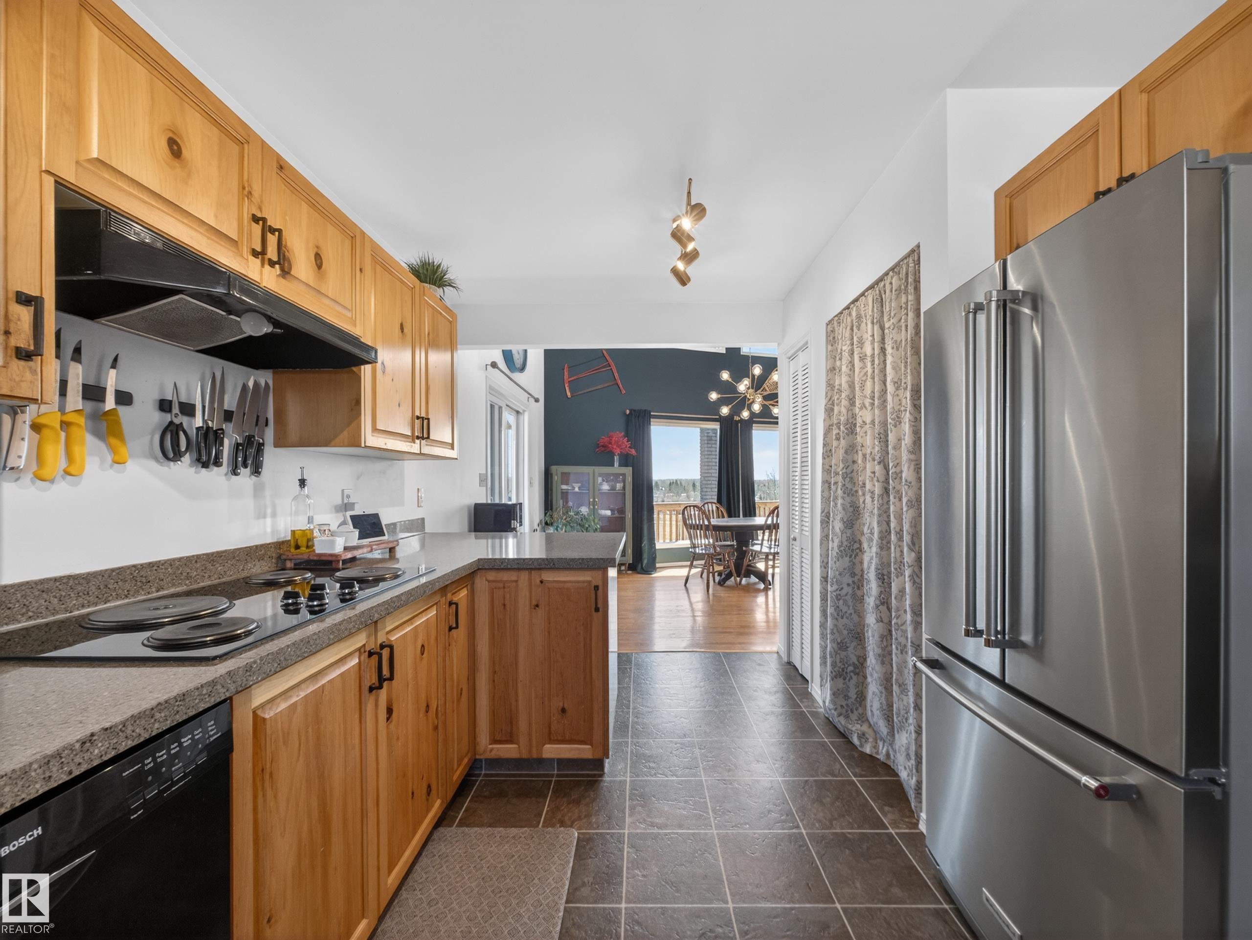 Photo 22 at 157 - 52411 Rge Road 214, Tanglewood, Rural Strathcona County