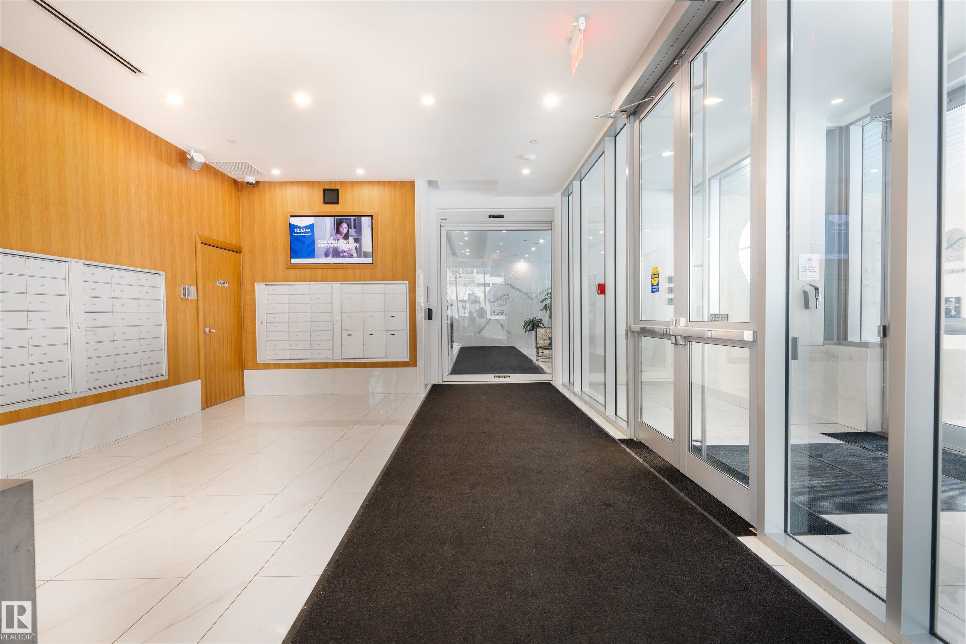 https://zimg.paragon.ice.com/ParagonImages/Property/PM/RAE/225399037/33/0/0/79e63bdb2892178e30a4293712862e1e/1/d34b273b3be09fa2a57bd68e05f8b25a/225399037-bde2a60a-9003-4ab9-b440-f393fa9e561d.JPG