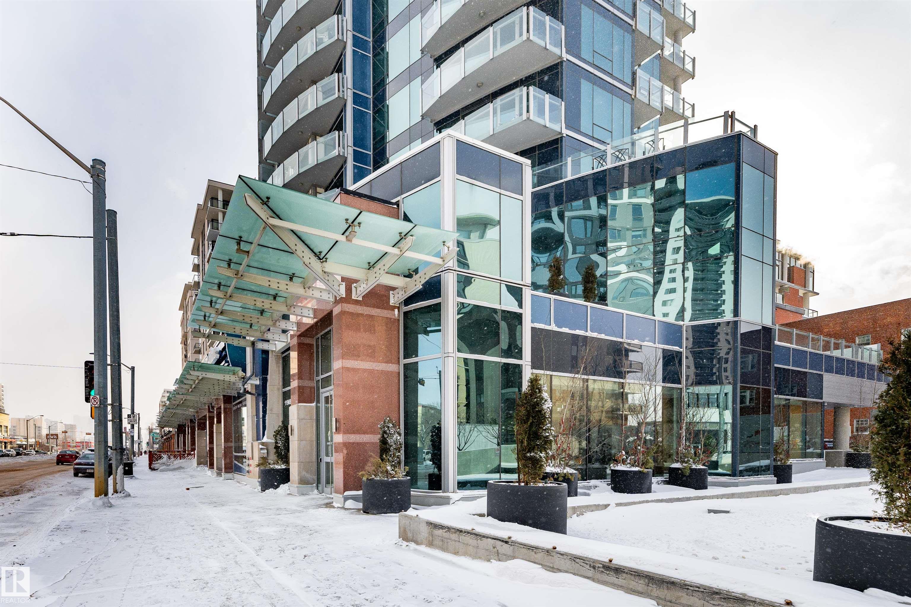 https://zimg.paragon.ice.com/ParagonImages/Property/PM/RAE/225399037/44/0/0/f8a27b625bbbf5a359dc1918faa9abdc/1/d34b273b3be09fa2a57bd68e05f8b25a/225399037-5361327a-1fc3-4263-b9a0-132735dd2bc8.JPG