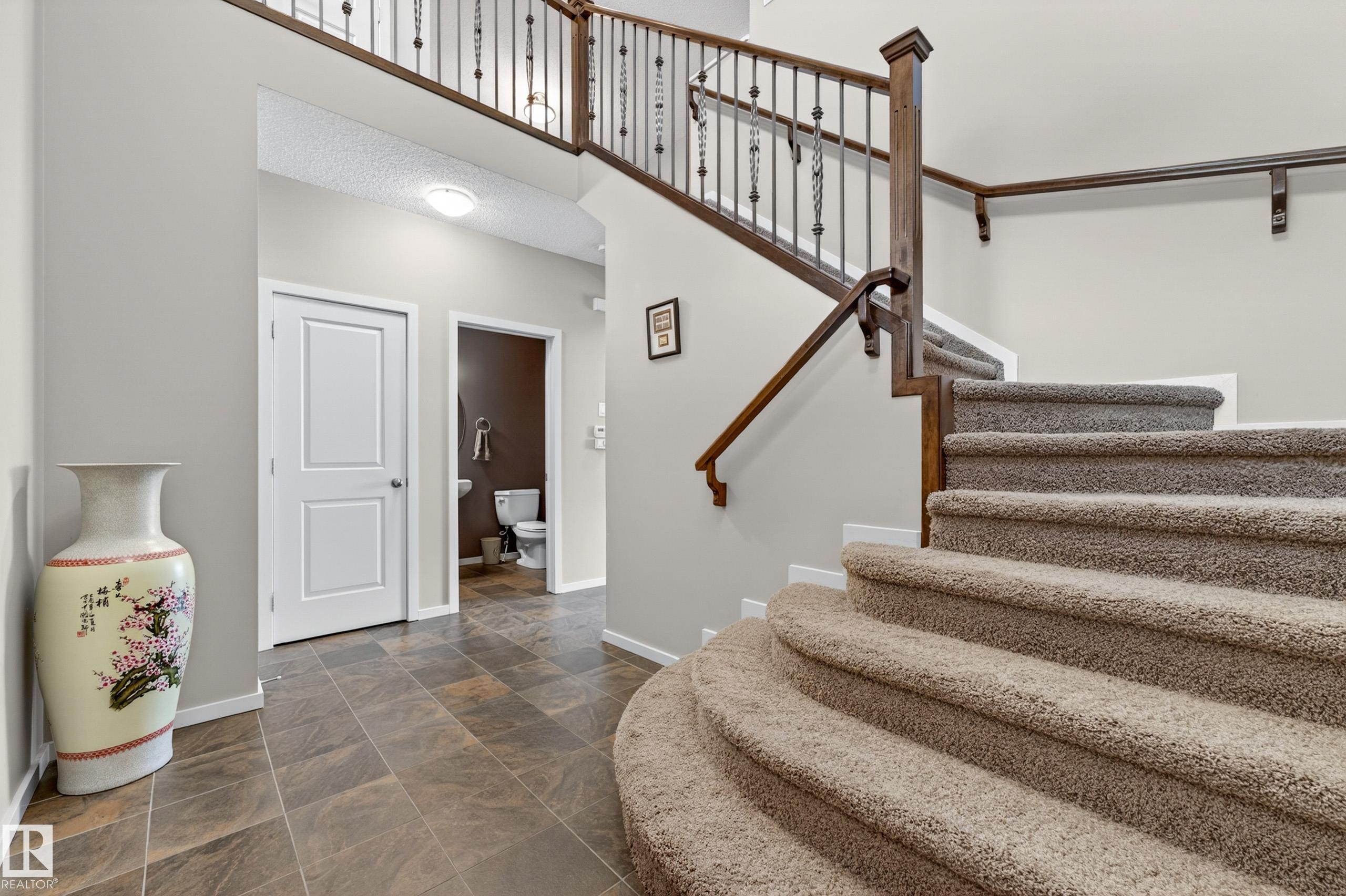 Picture for 22055 95 AV NW