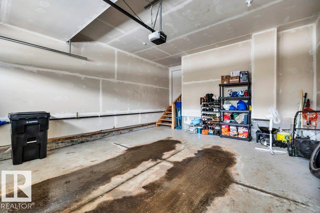 https://zimg.paragon.ice.com/ParagonImages/Property/PM/RAE/225399050/53/0/0/e016983f31914a37cc8834b83f881120/1/7f6bb9dccfa09ed23a172fdd1a752408/225399050-05BB5779-92DC-47FB-83DB-23CAA8993331.JPG