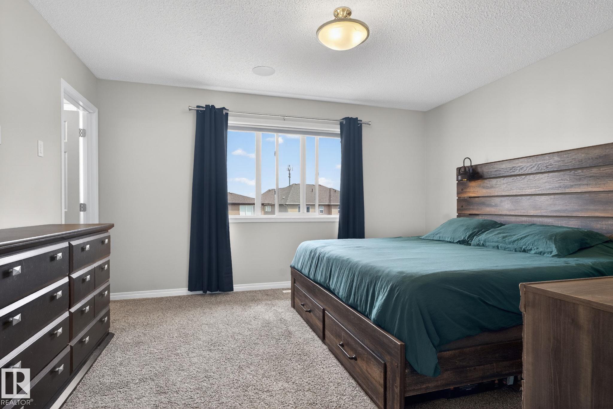 https://zimg.paragon.ice.com/ParagonImages/Property/PM/RAE/225399051/29/0/0/c8ec8107aefa522797011eecf2fd2899/1/4ccfe808f8a1360bcf941b2fd9f2a486/225399051-e5a18a04-ba43-4f07-a434-5a9bd869c806.JPG