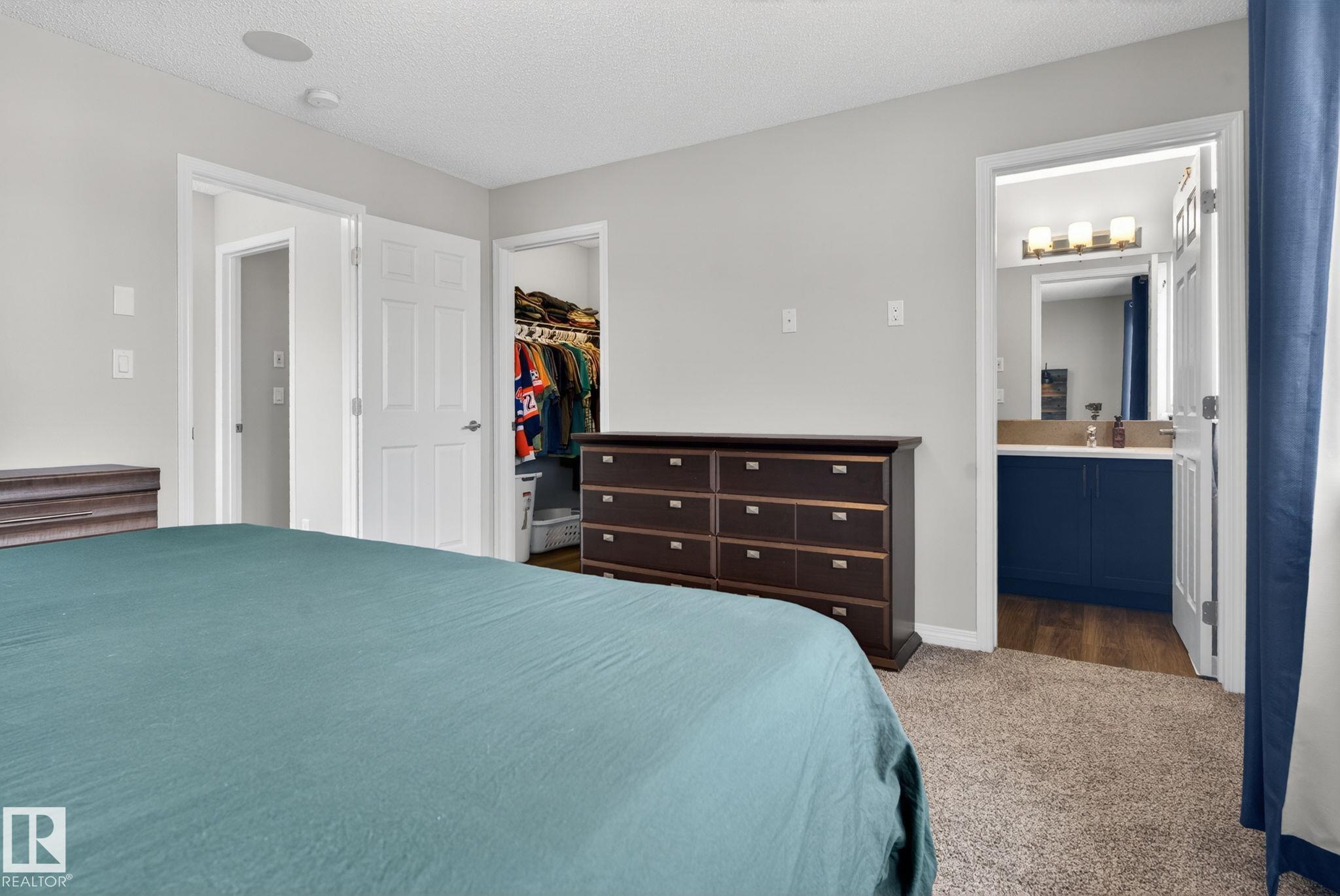 https://zimg.paragon.ice.com/ParagonImages/Property/PM/RAE/225399051/32/0/0/602d4f3d5873adbf33c4419aae9903be/1/4ccfe808f8a1360bcf941b2fd9f2a486/225399051-0e802a44-e0f2-4a11-8a7b-634d485cf1b7.JPG