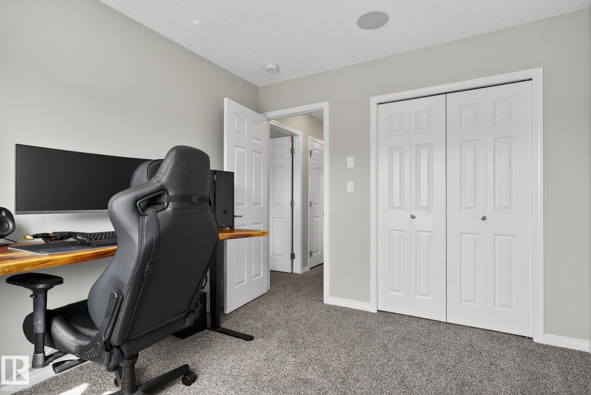 https://zimg.paragon.ice.com/ParagonImages/Property/PM/RAE/225399051/44/0/0/197f20ad99846e31ed68ae621aba7012/1/4ccfe808f8a1360bcf941b2fd9f2a486/225399051-070526a1-d45e-476f-afb7-8e470ff2d73b.JPG