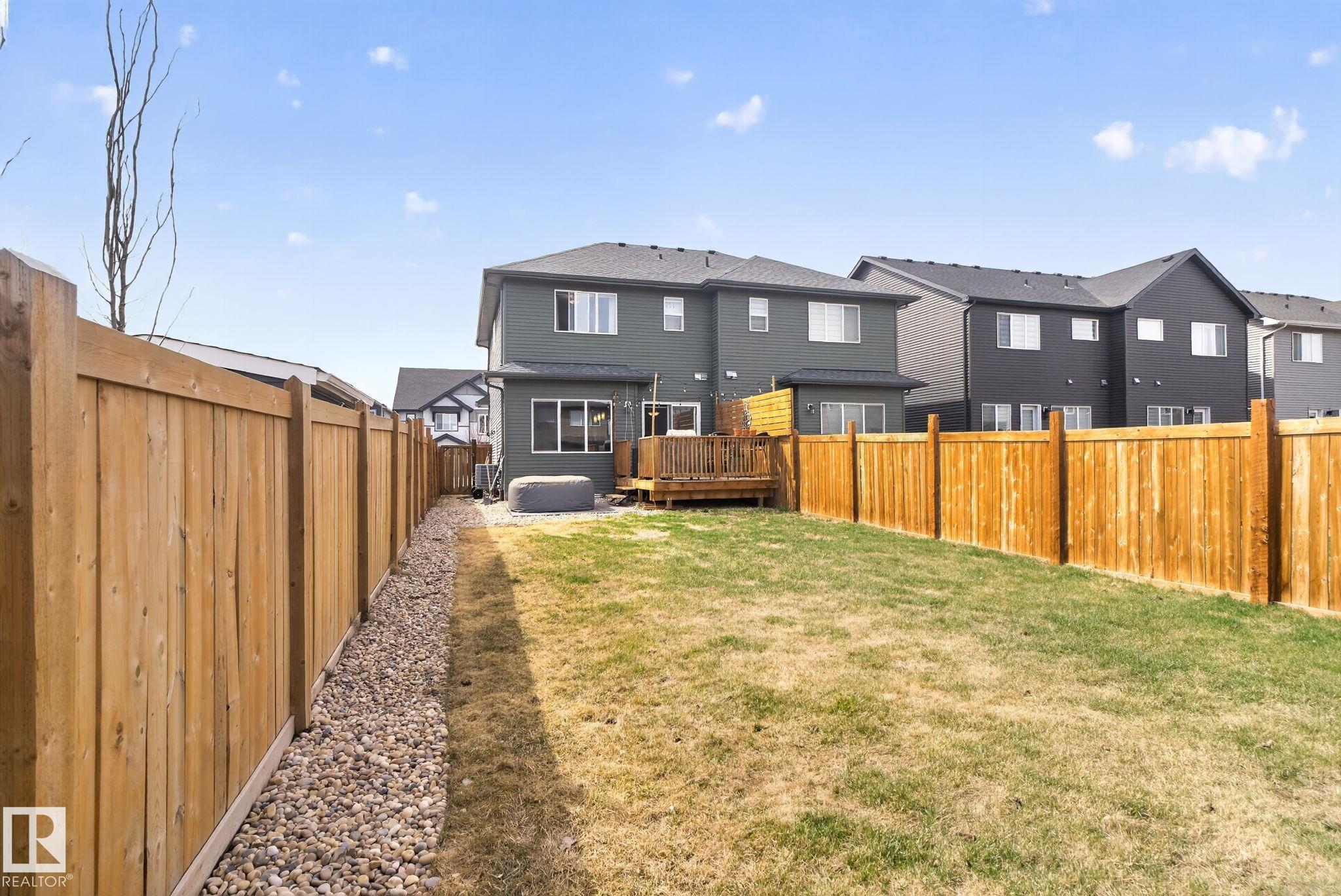 https://zimg.paragon.ice.com/ParagonImages/Property/PM/RAE/225399051/50/0/0/38062fd71c4bebce31d5abae40115317/1/4ccfe808f8a1360bcf941b2fd9f2a486/225399051-97a95220-91e3-4f41-896a-4f0c8ca2b463.JPG
