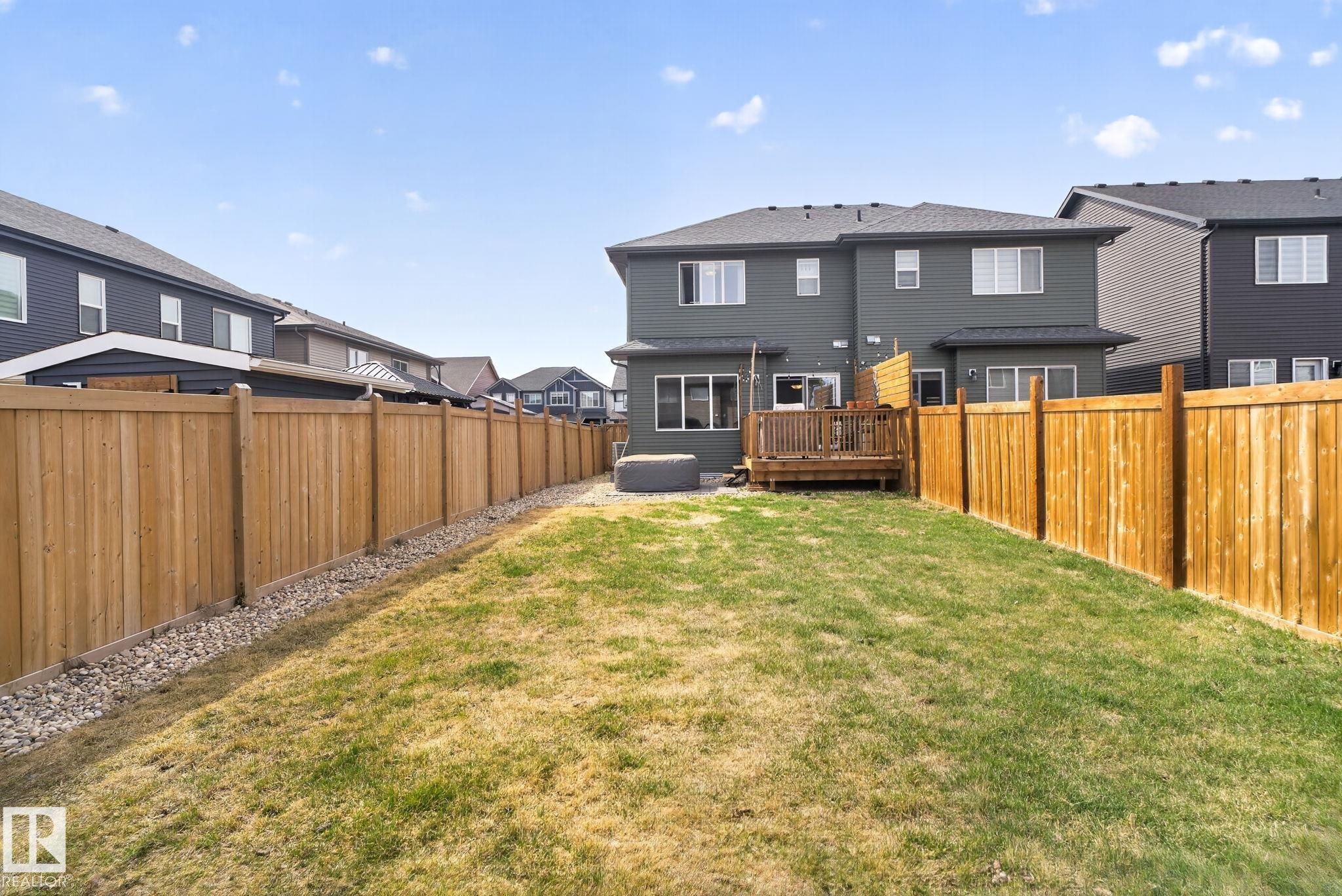 https://zimg.paragon.ice.com/ParagonImages/Property/PM/RAE/225399051/51/0/0/3171049c0c3fb86a68b7b4f247fbcc60/1/4ccfe808f8a1360bcf941b2fd9f2a486/225399051-07e0f6a1-44cc-41f4-b29a-66ade1e36a4f.JPG