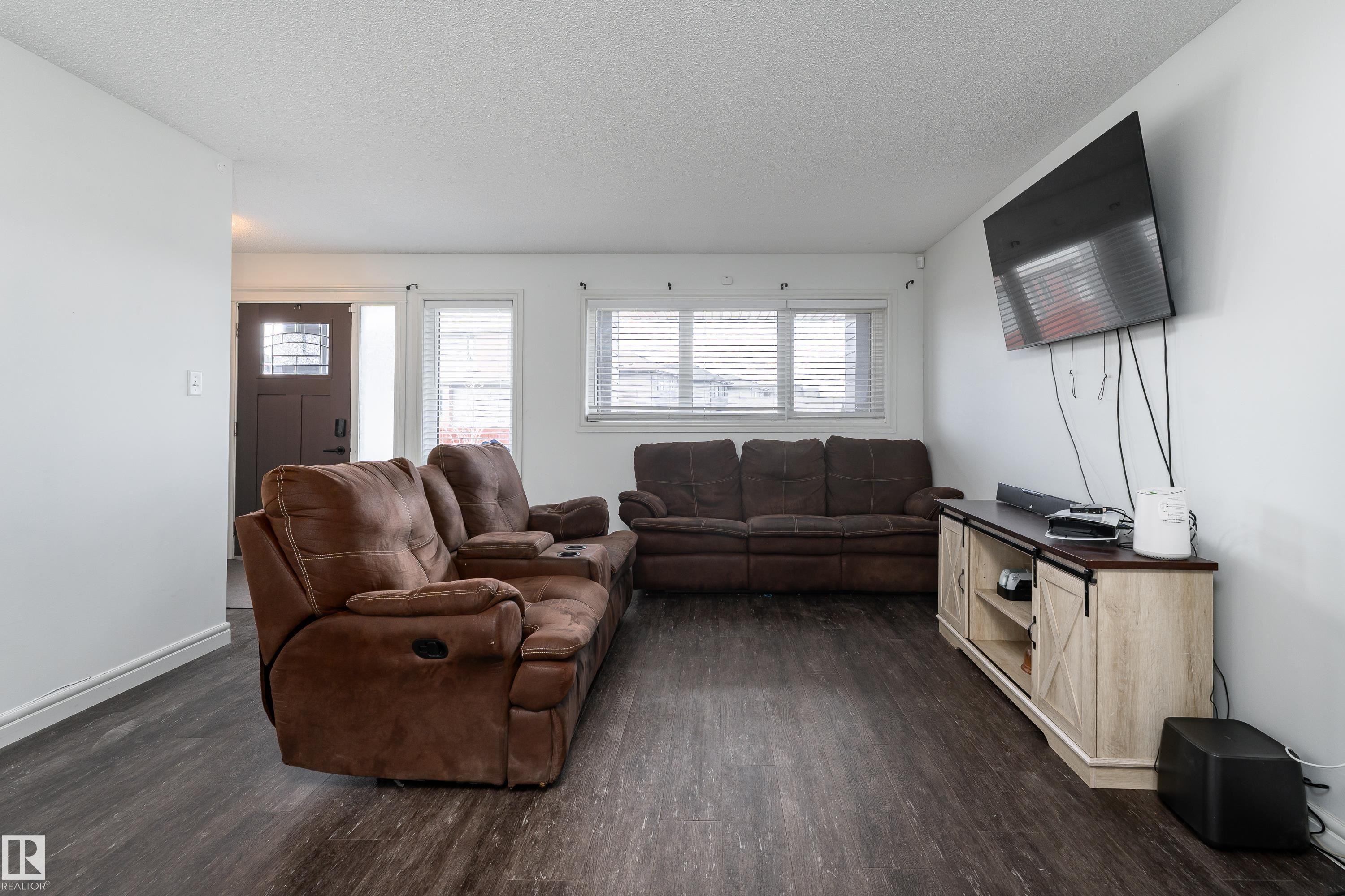 Photo 6 at 7 Tribute Common, Tonewood, Spruce Grove